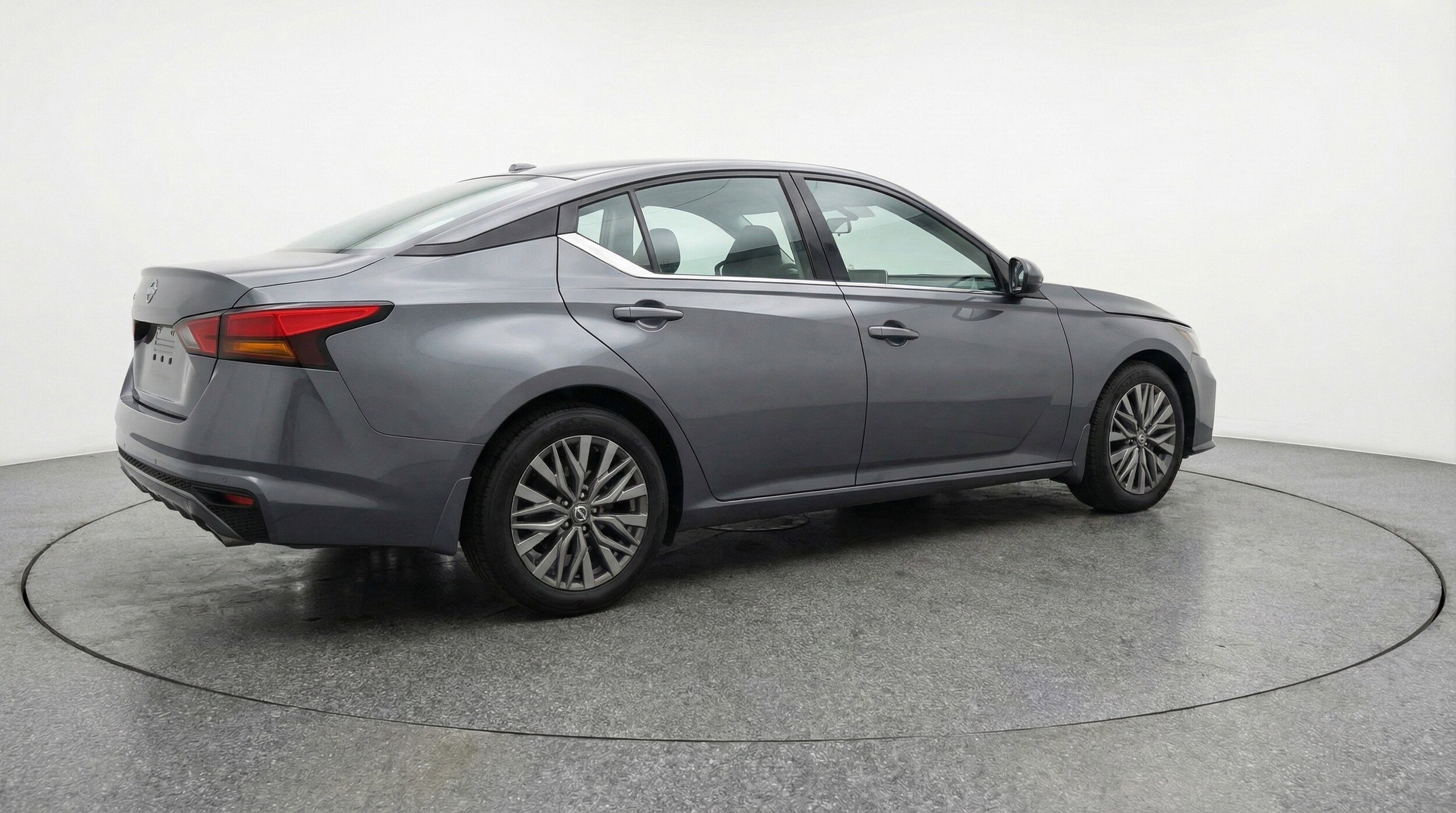 Thumbnail: 2025 Nissan Altima - 9