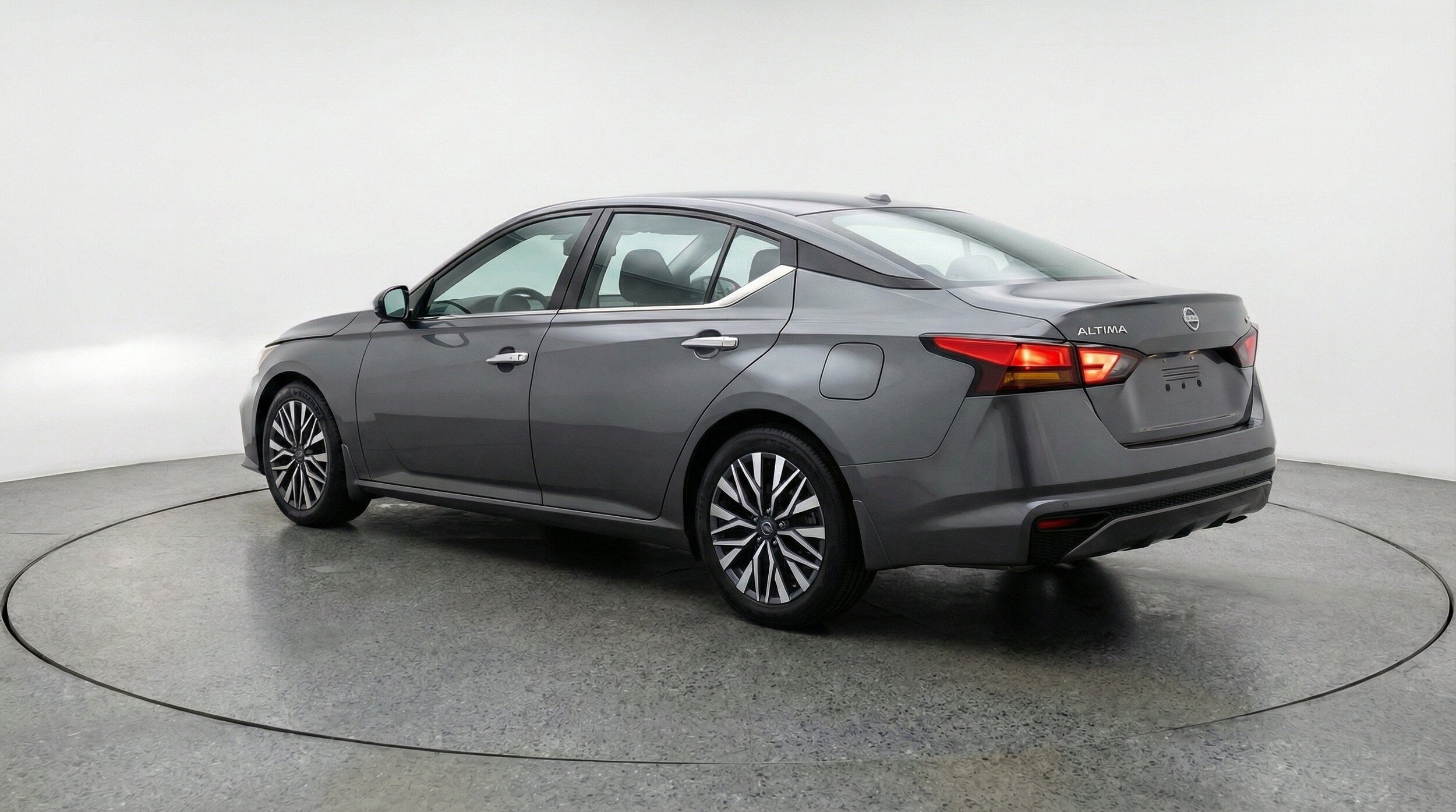 Thumbnail: 2025 Nissan Altima - 6