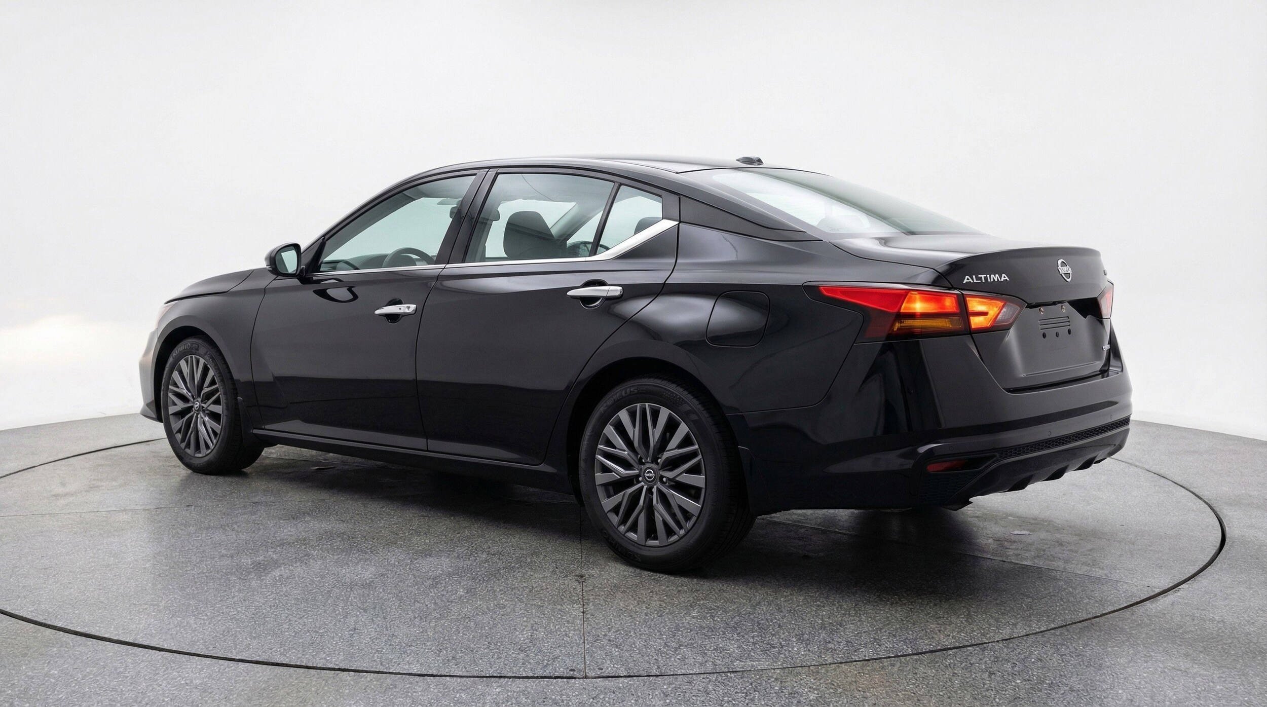 Thumbnail: 2025 Nissan Altima - 6