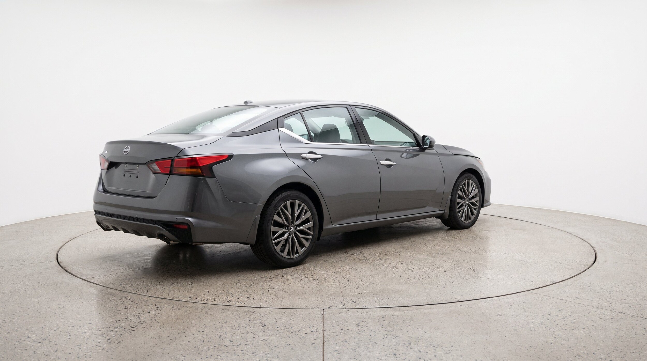 Thumbnail: 2025 Nissan Altima - 9