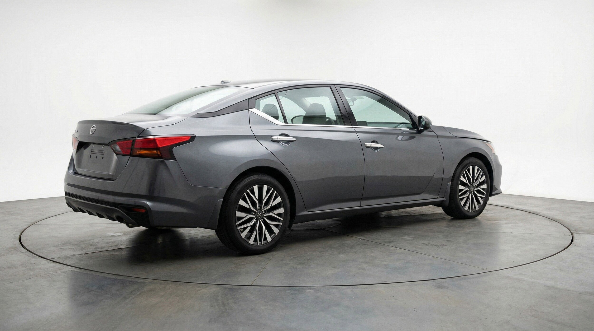 Thumbnail: 2025 Nissan Altima - 9