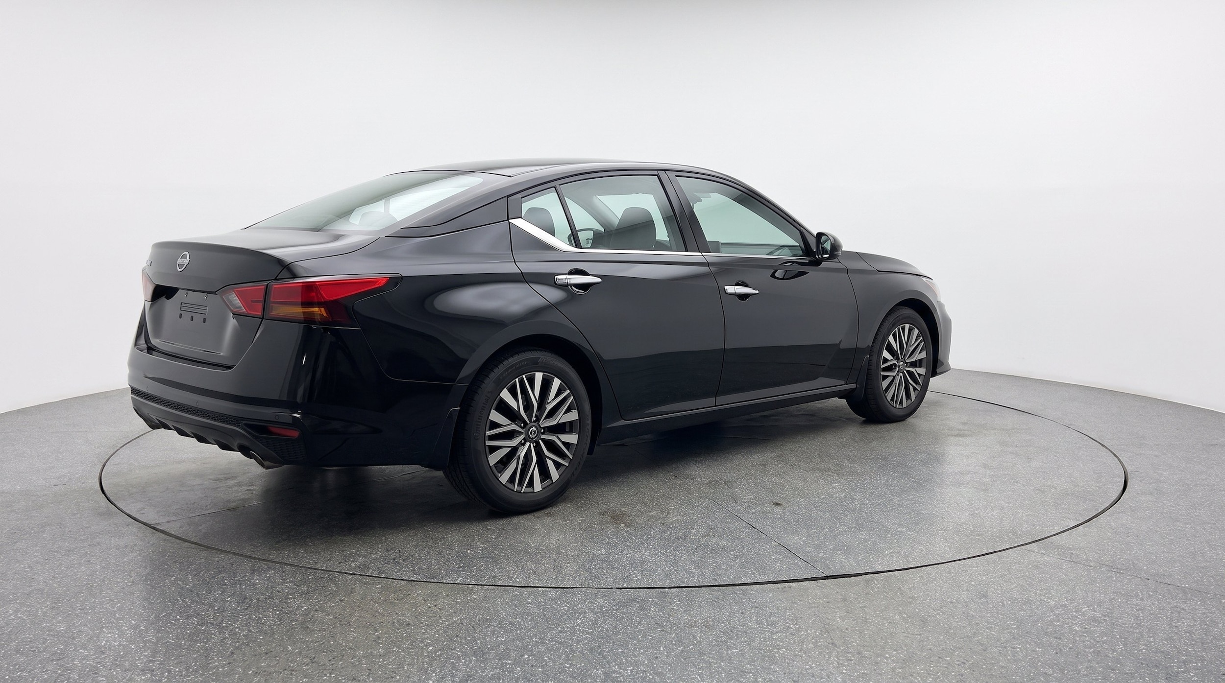 Thumbnail: 2025 Nissan Altima - 9
