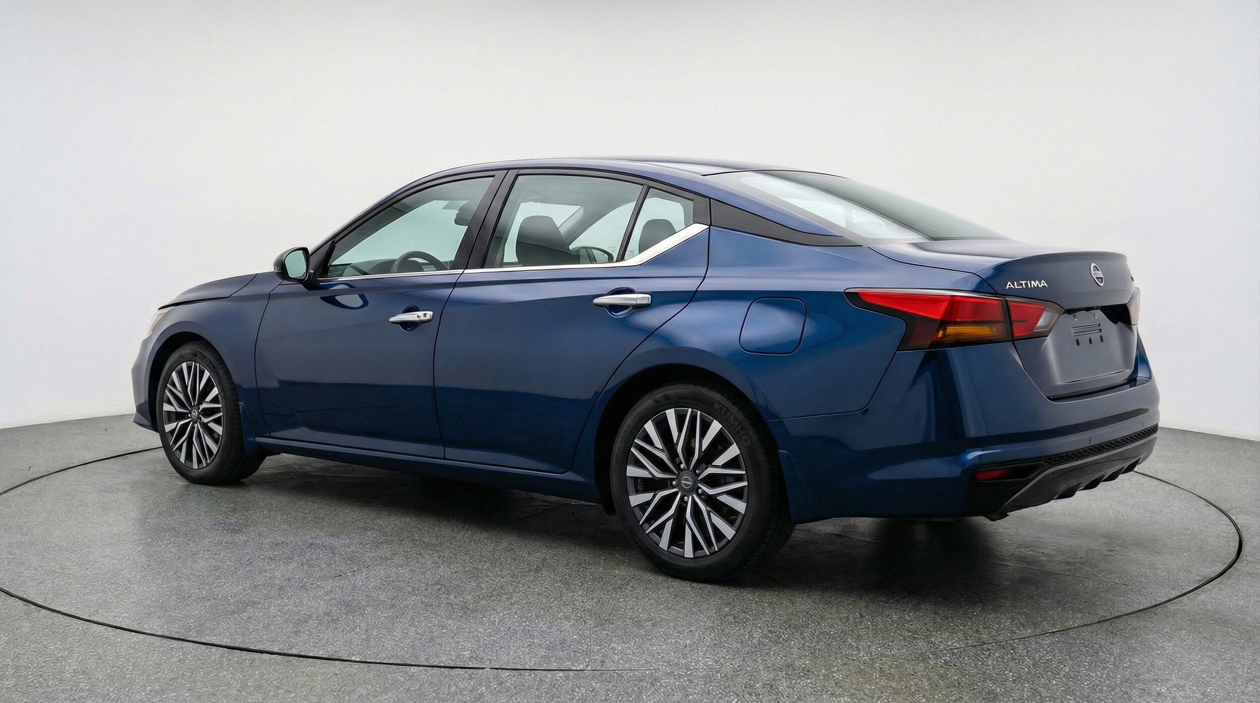 Thumbnail: 2025 Nissan Altima - 6