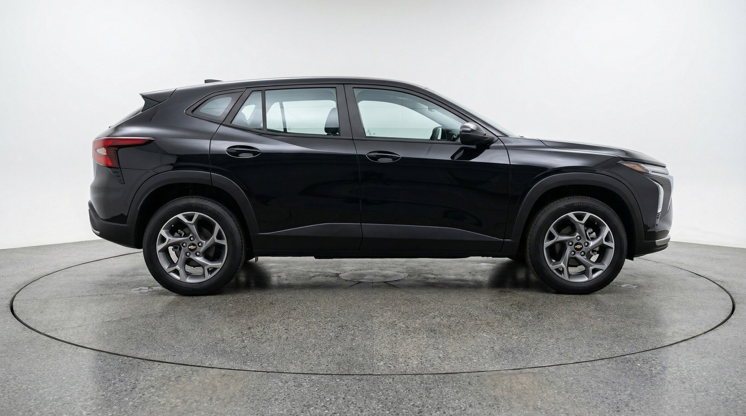 Thumbnail: 2025 Chevrolet Trax - 11