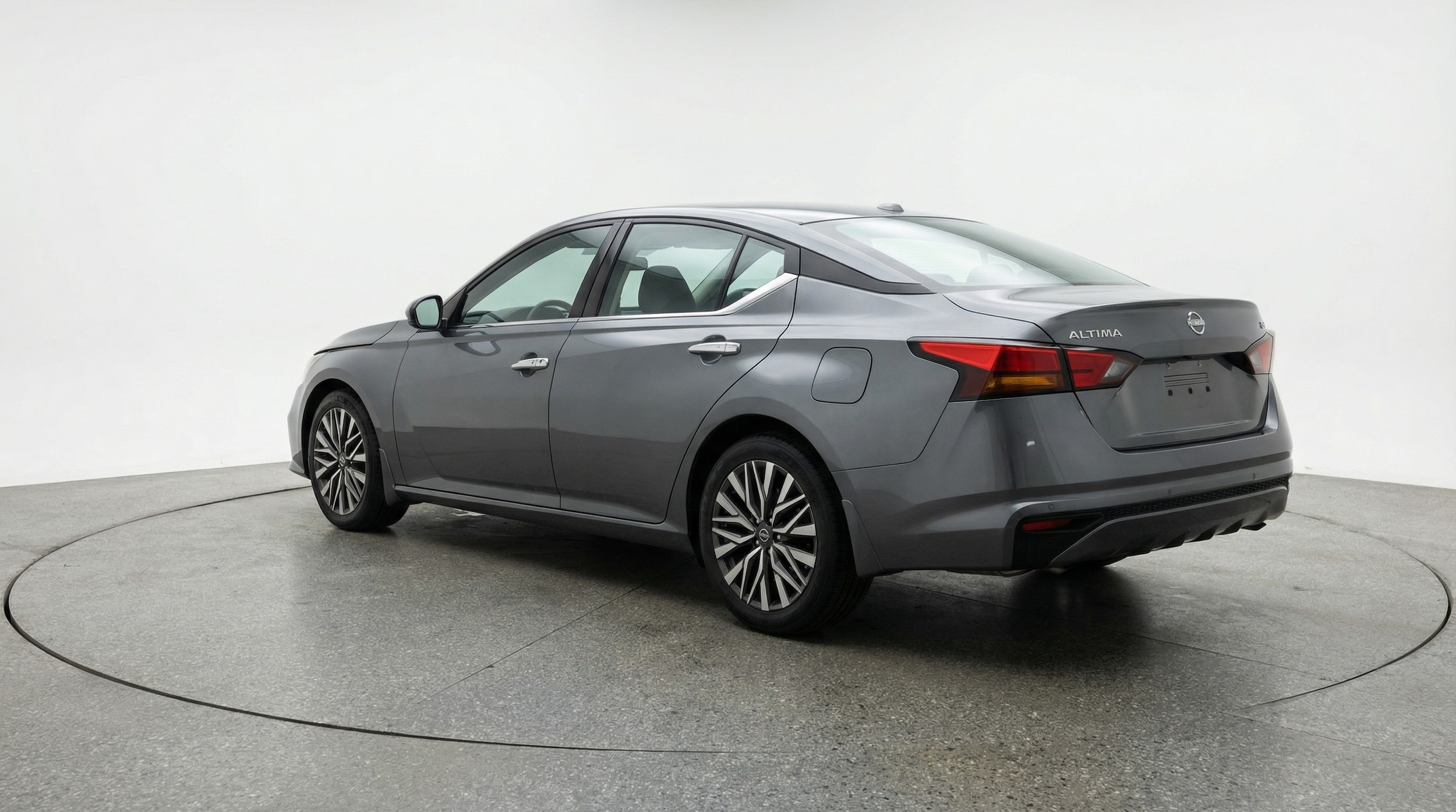 Thumbnail: 2025 Nissan Altima - 5