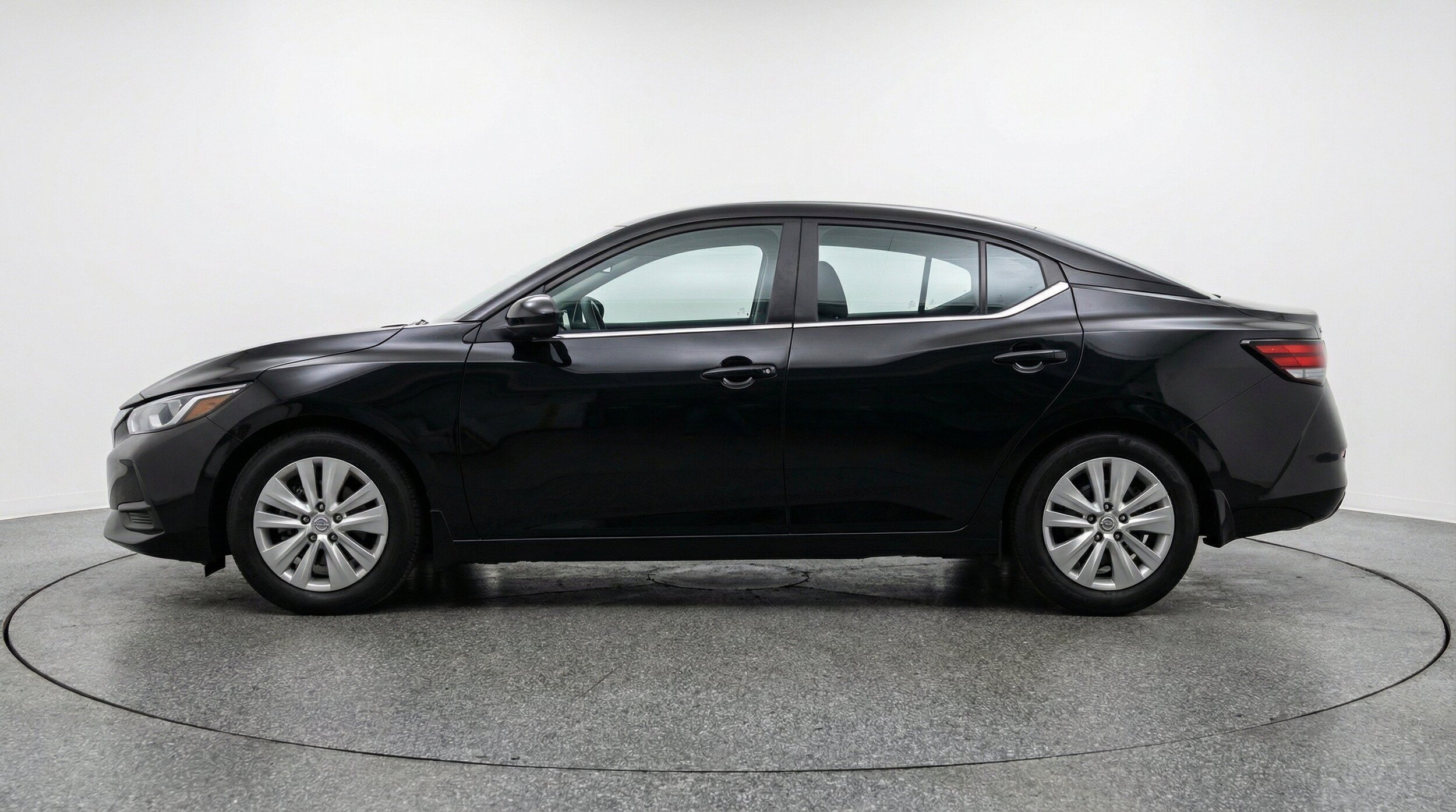 Thumbnail: 2025 Nissan Sentra - 5