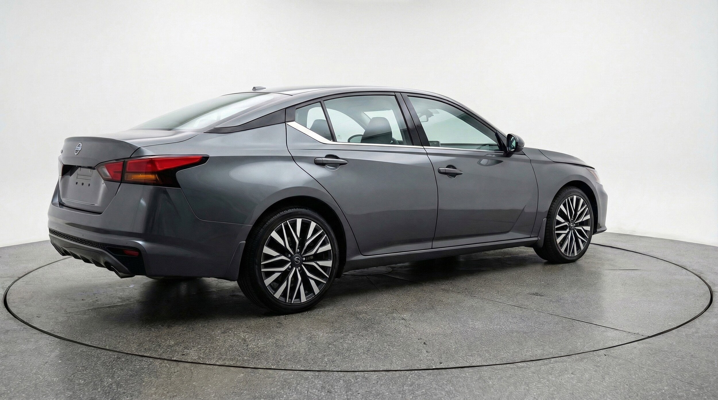 Thumbnail: 2025 Nissan Altima - 9