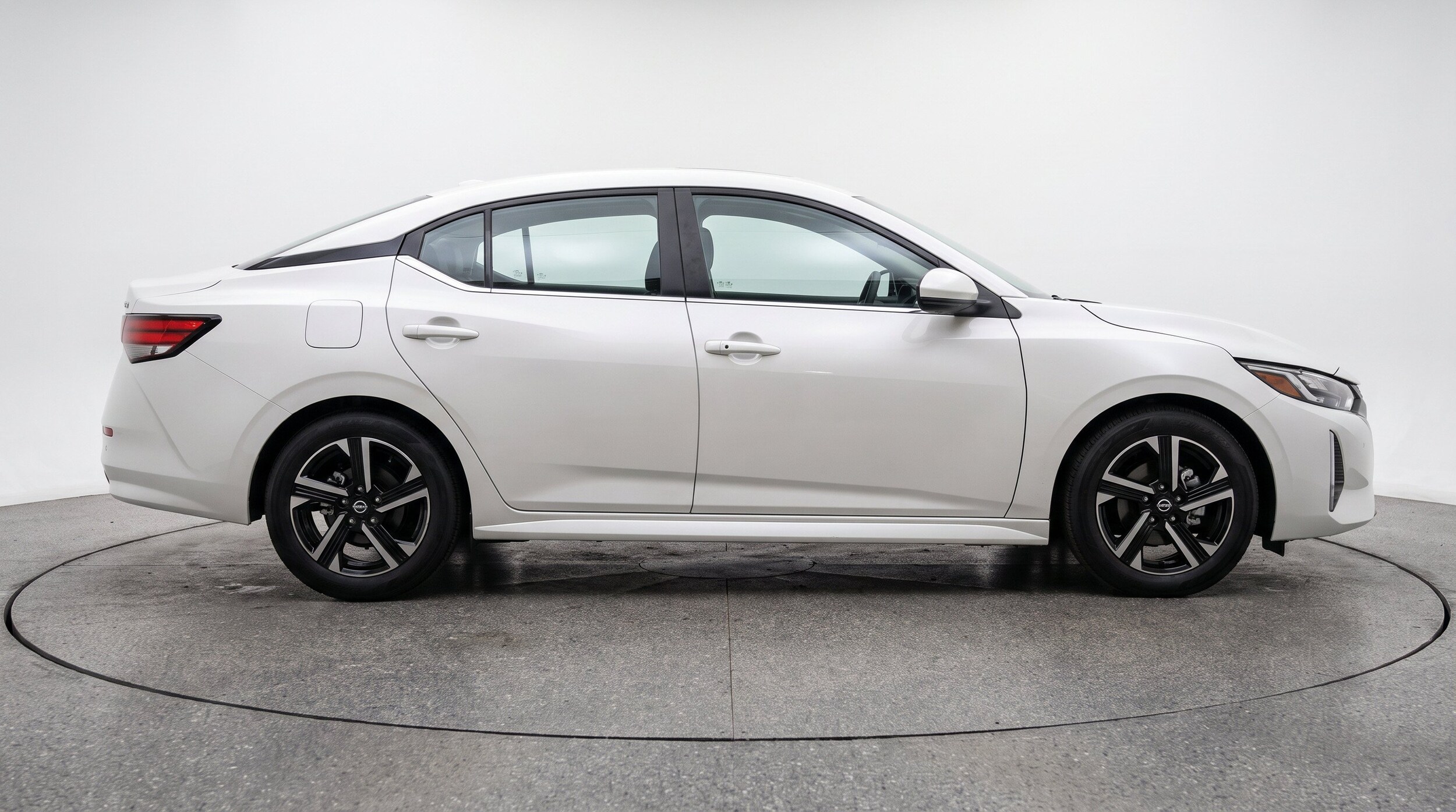 Thumbnail: 2025 Nissan Sentra - 11