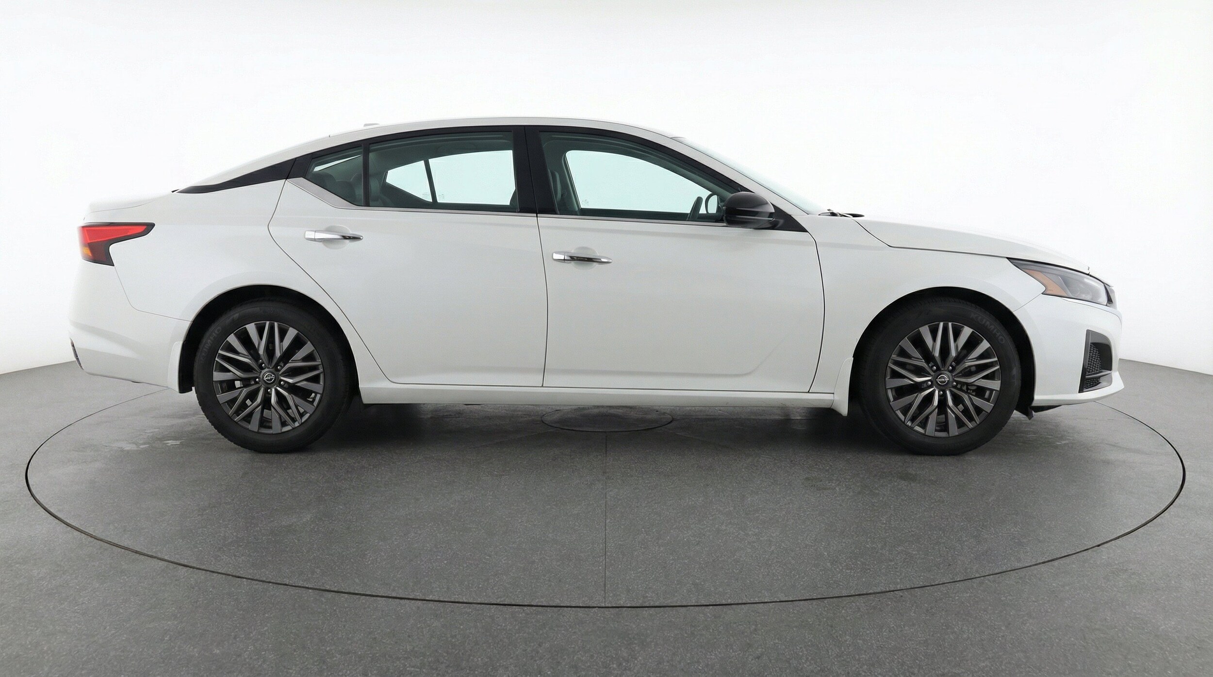 Thumbnail: 2025 Nissan Altima - 11