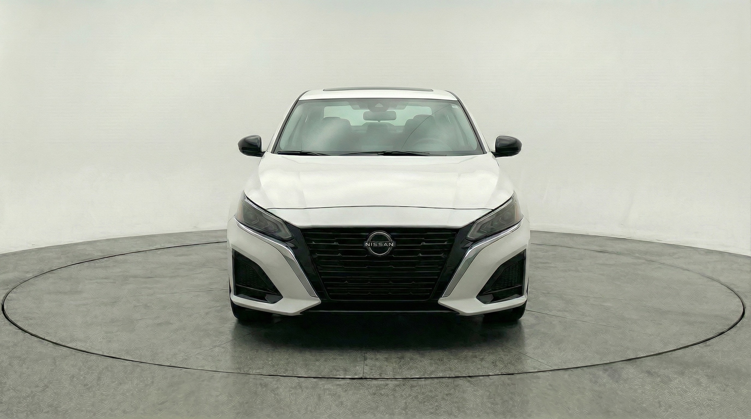 Thumbnail: 2025 Nissan Altima - 2