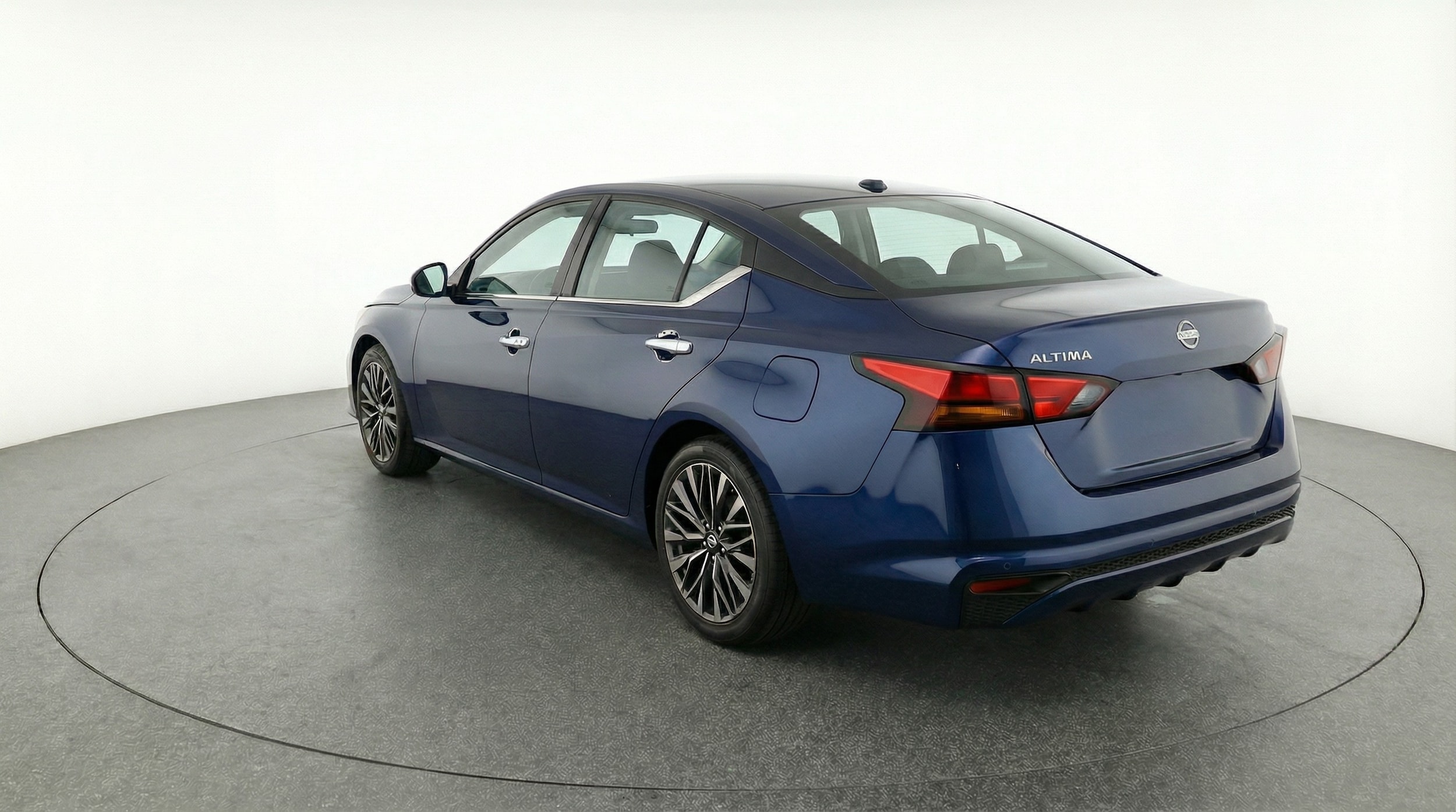 Thumbnail: 2025 Nissan Altima - 5