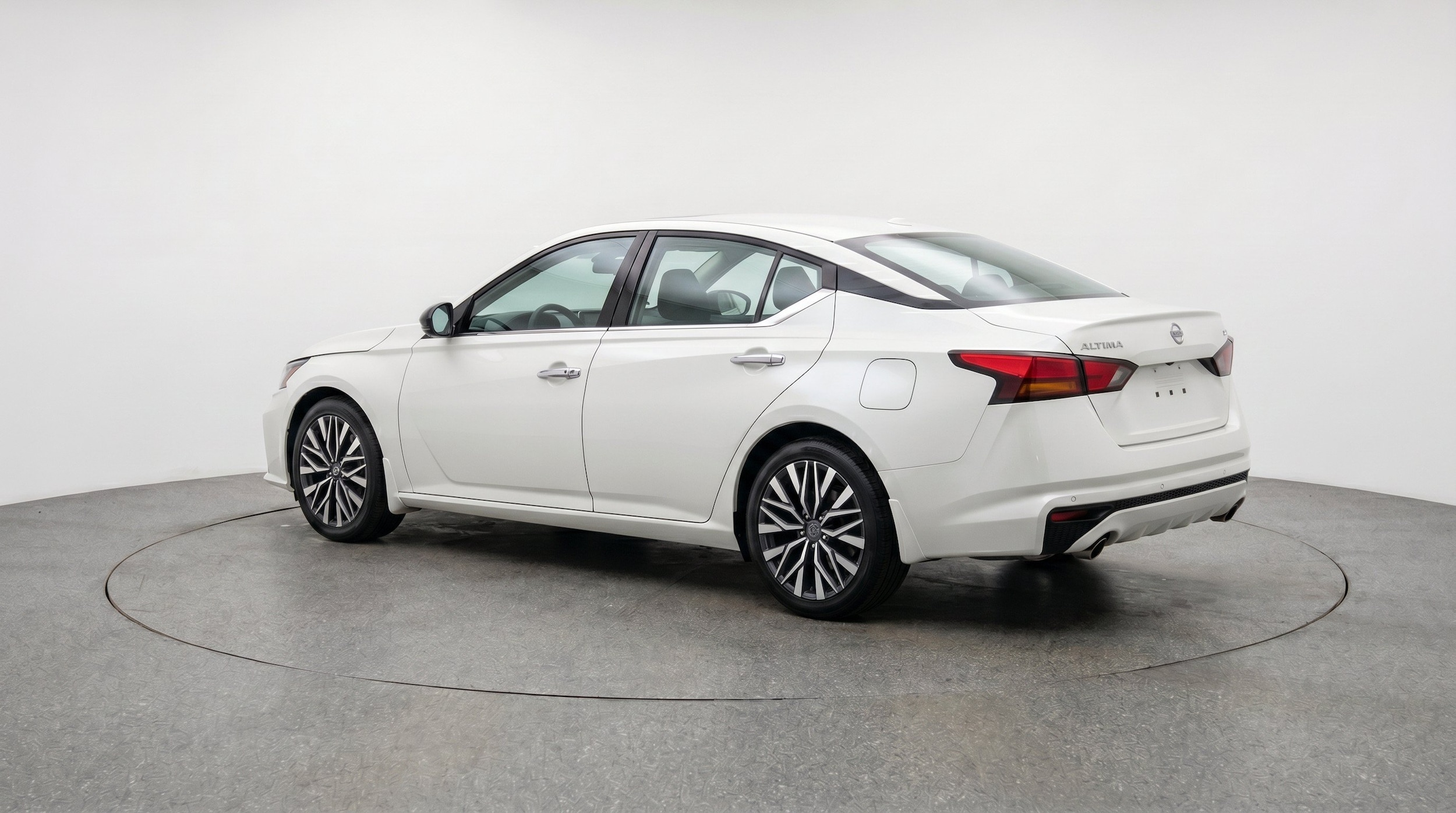 Thumbnail: 2025 Nissan Altima - 6