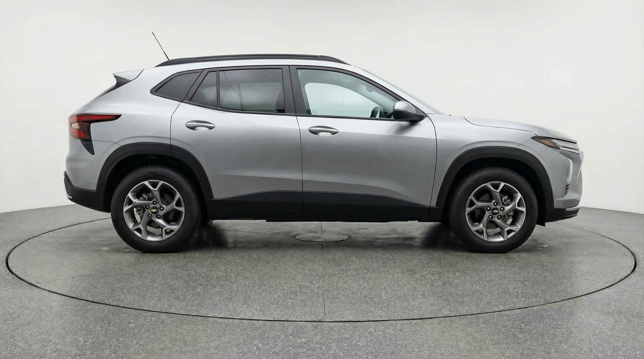 Thumbnail: 2025 Chevrolet Trax - 8