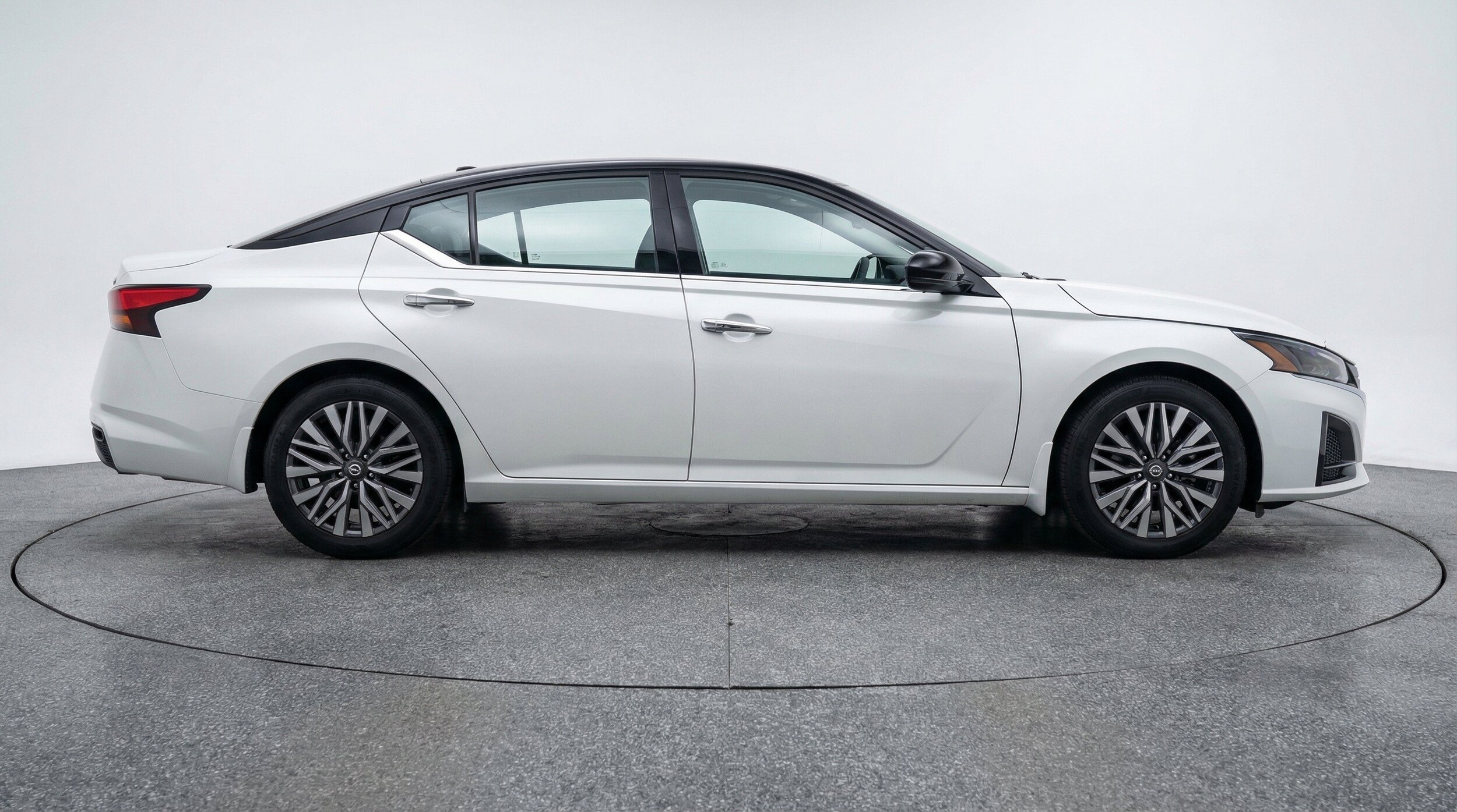Thumbnail: 2025 Nissan Altima - 11