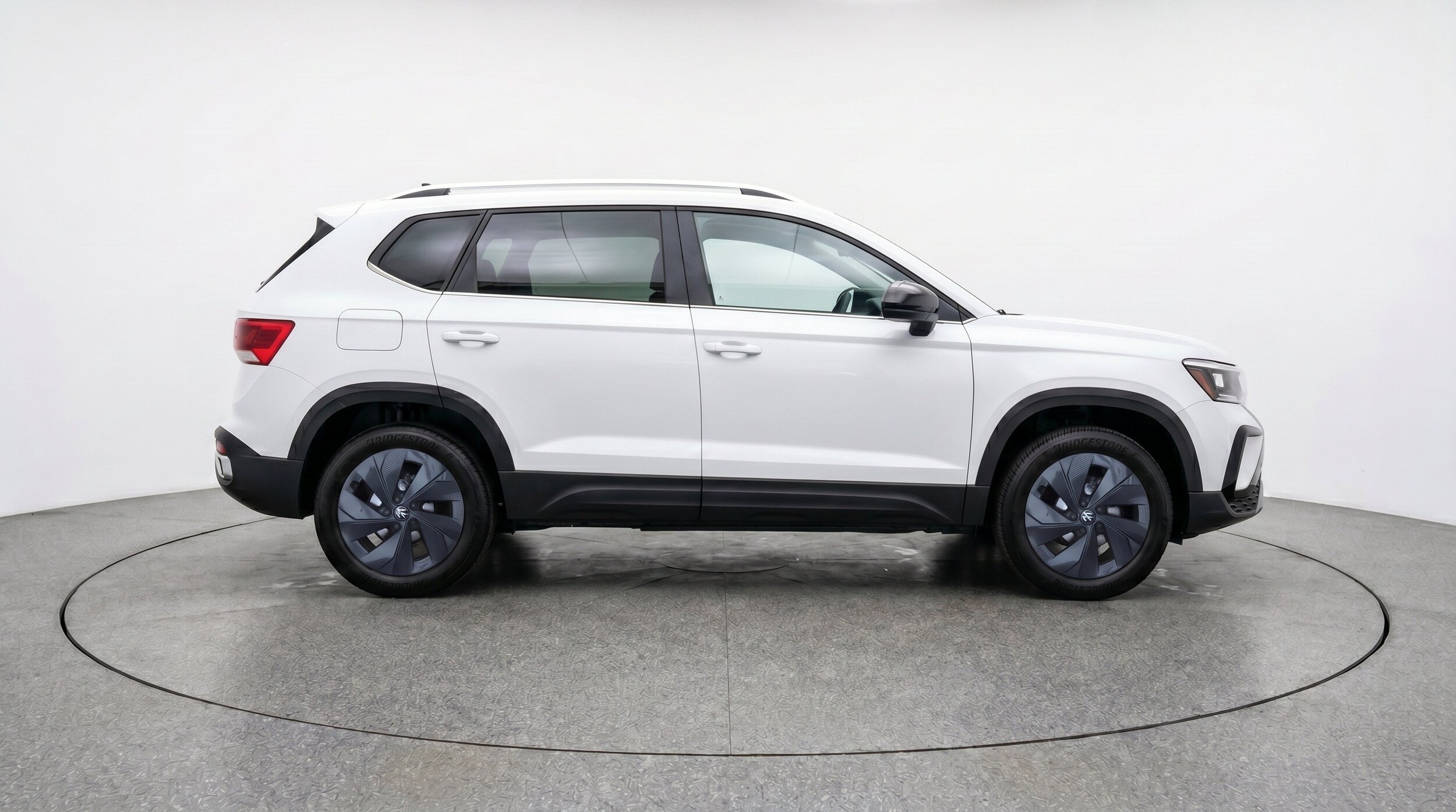 Thumbnail: 2026 Volkswagen Taos - 11