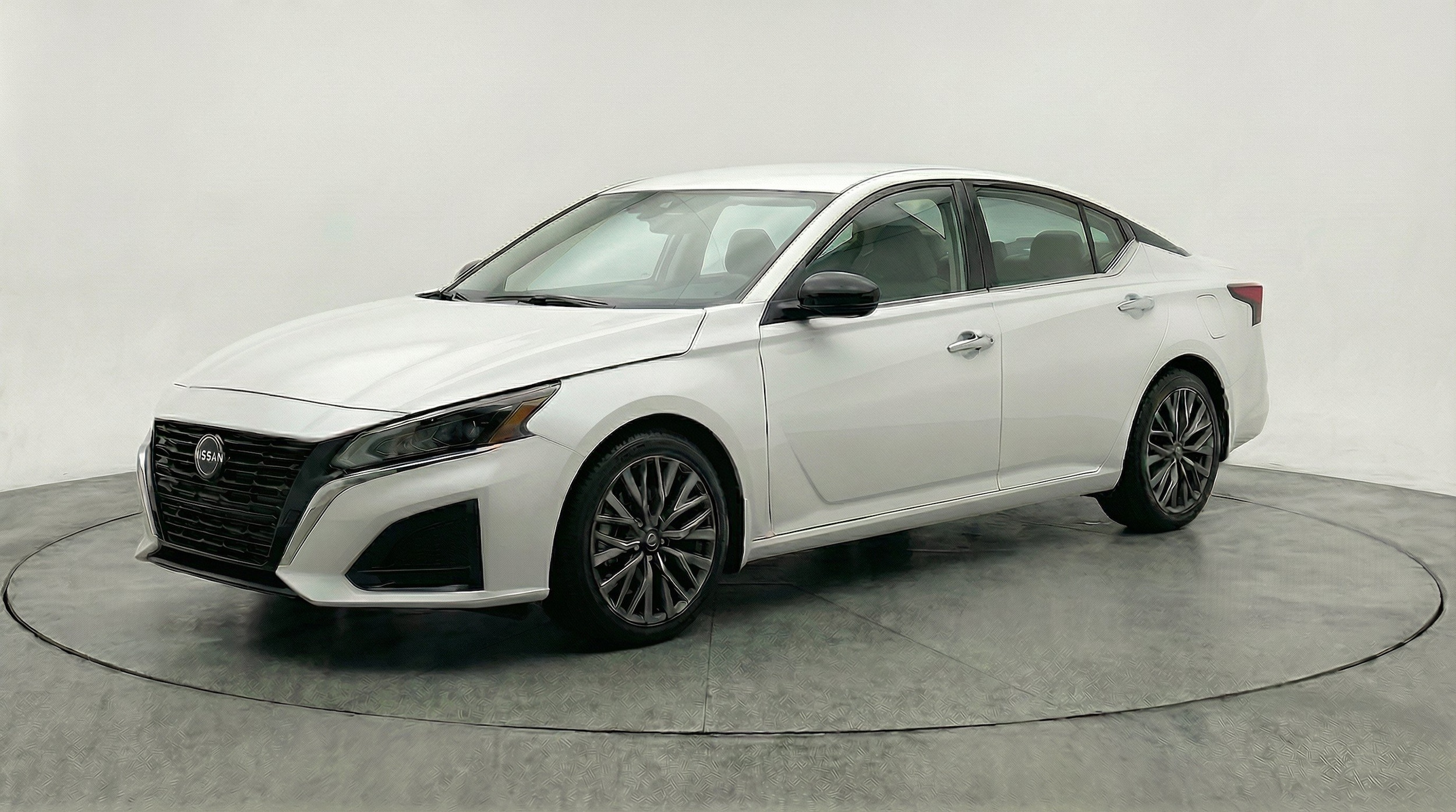 Thumbnail: 2025 Nissan Altima - 3