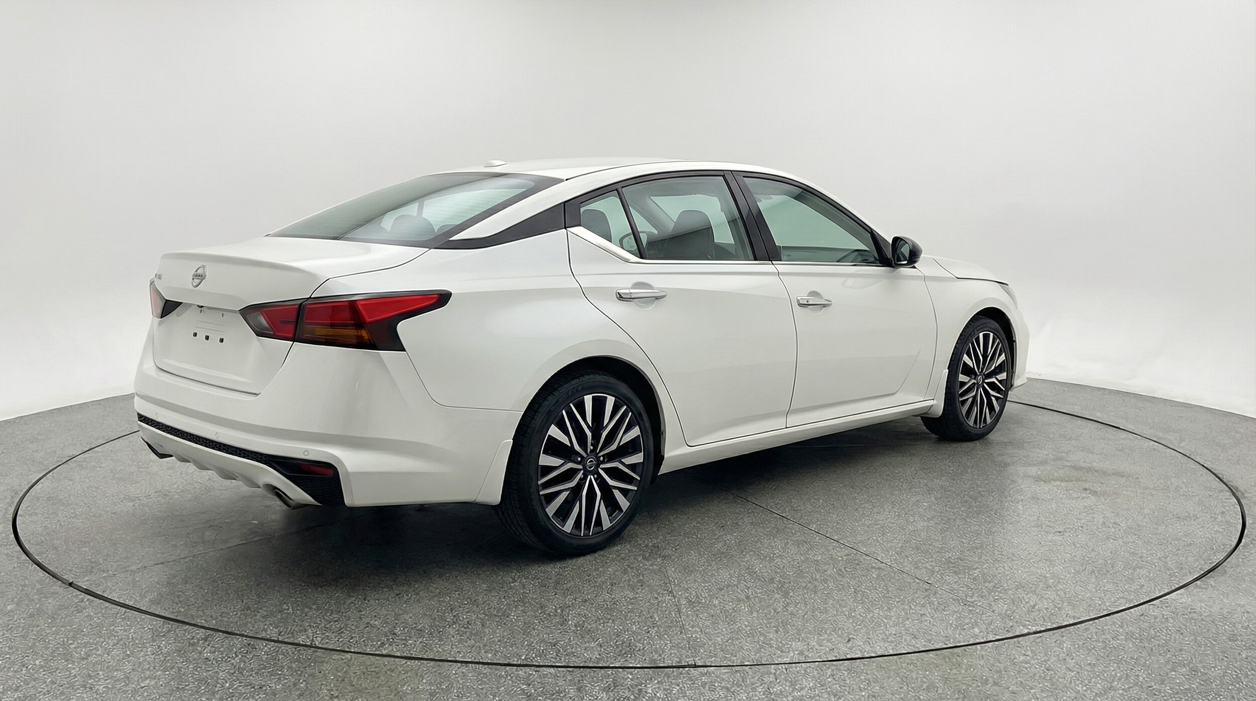 Thumbnail: 2025 Nissan Altima - 7