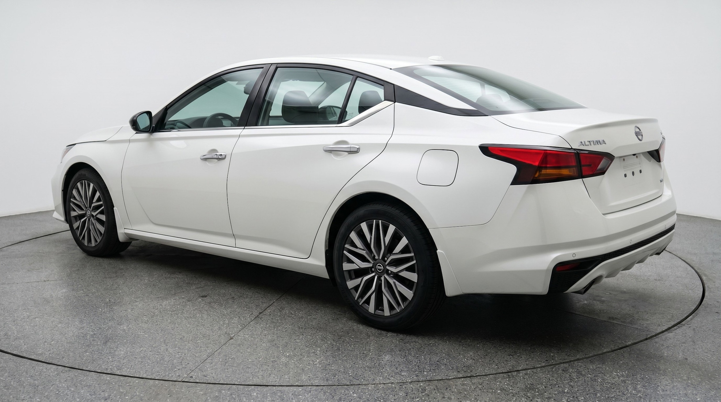 Thumbnail: 2025 Nissan Altima - 6