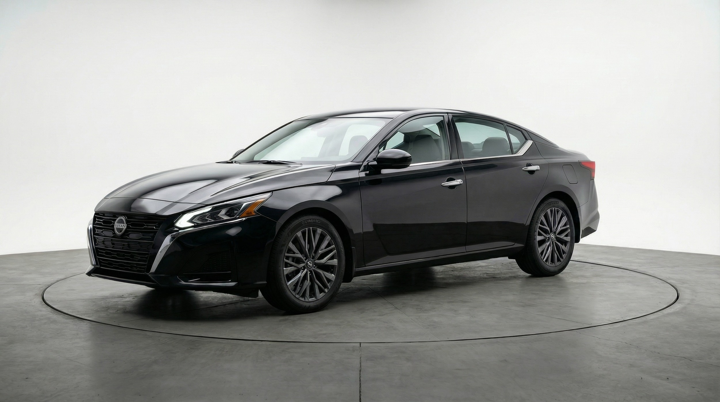 Thumbnail: 2025 Nissan Altima - 3