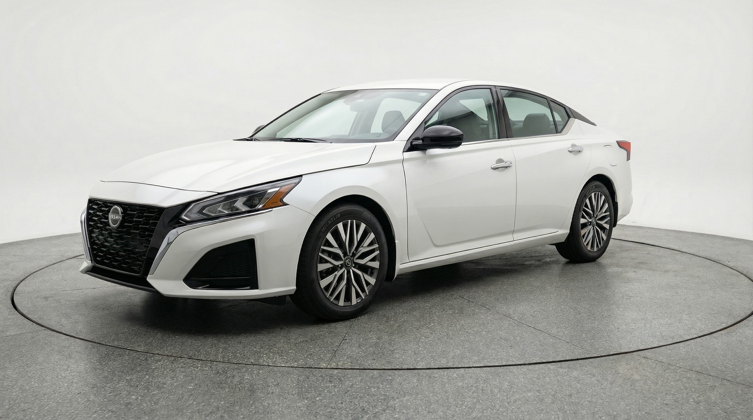 Thumbnail: 2025 Nissan Altima - 3