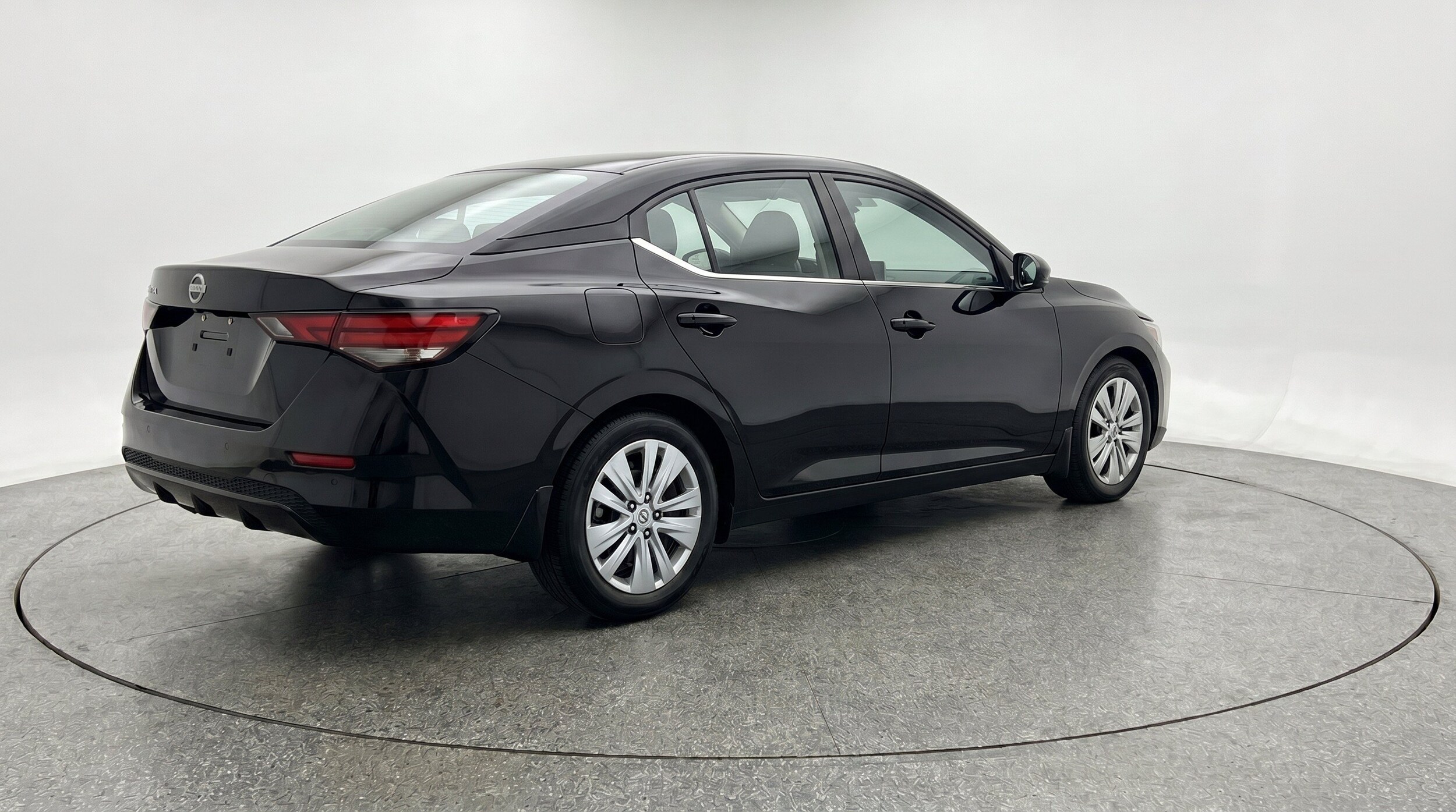 Thumbnail: 2025 Nissan Sentra - 9