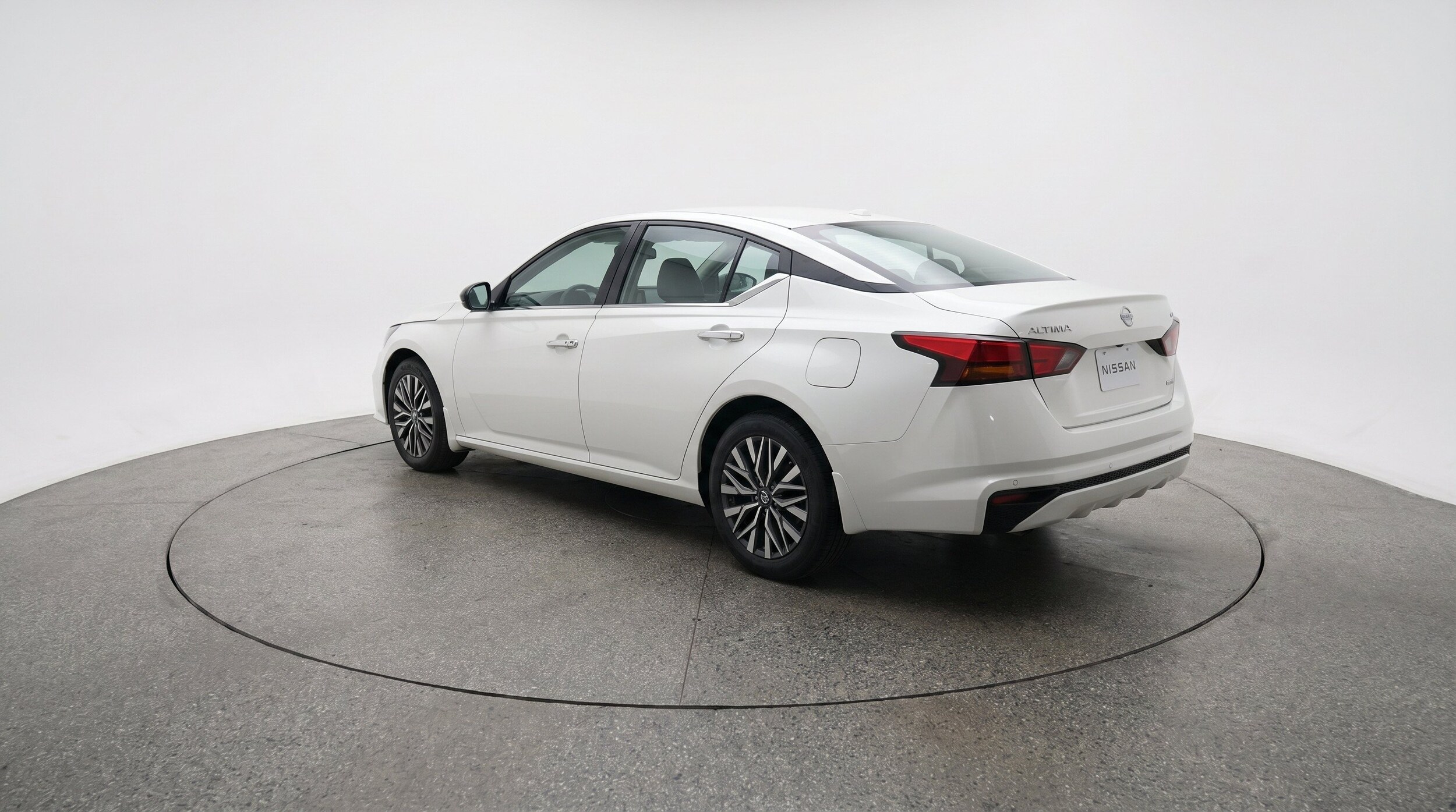 Thumbnail: 2025 Nissan Altima - 6