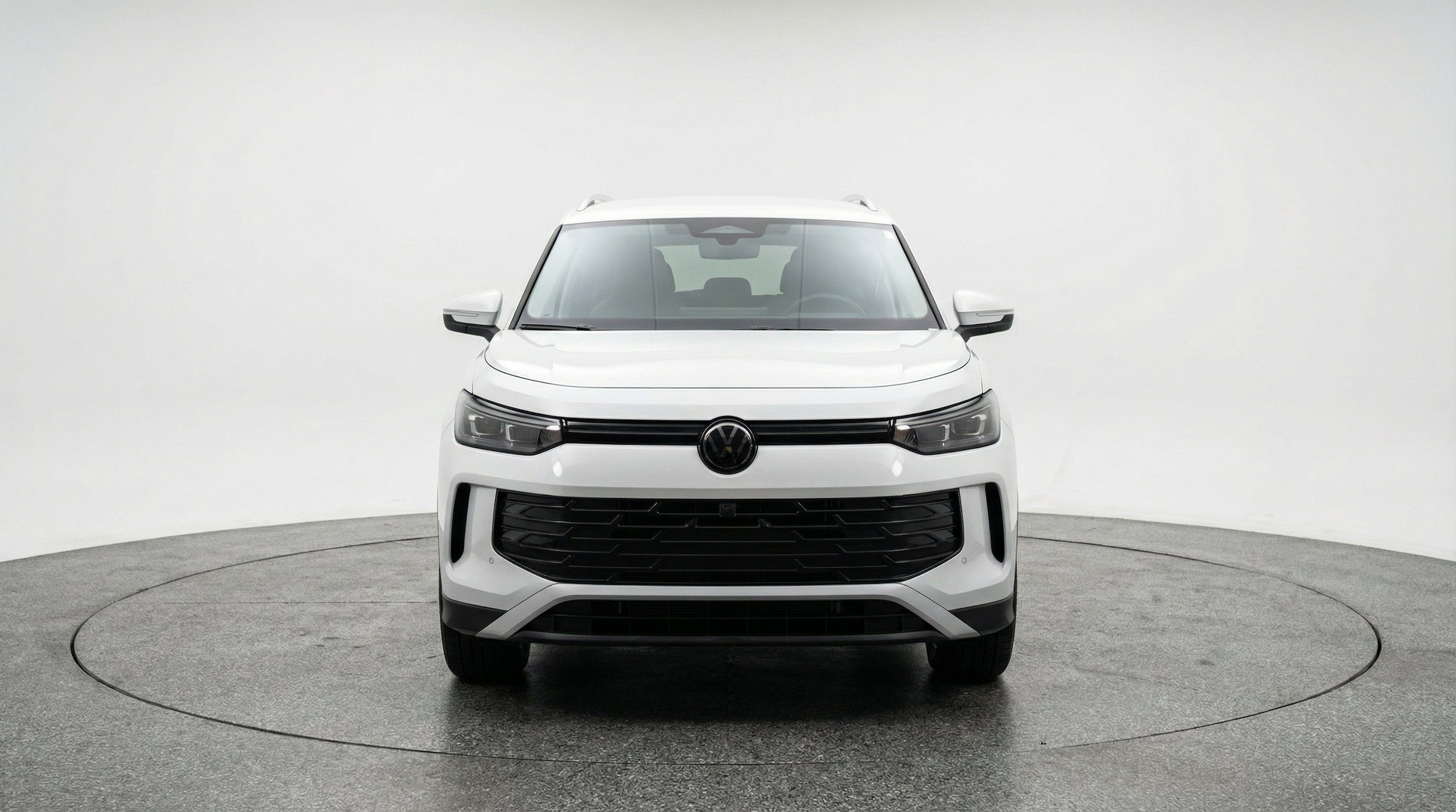 Thumbnail: 2026 Volkswagen Tiguan - 2