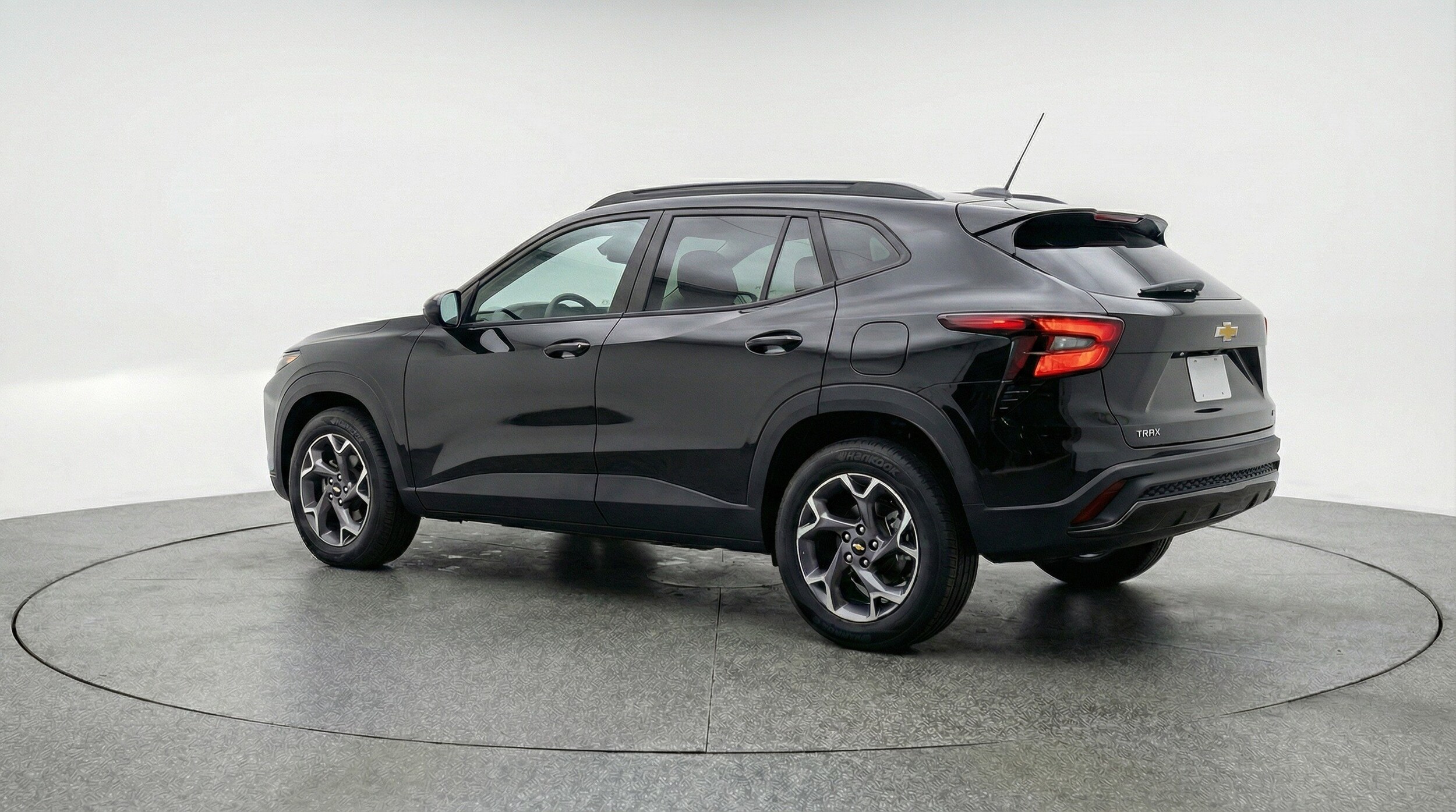 Thumbnail: 2025 Chevrolet Trax - 6