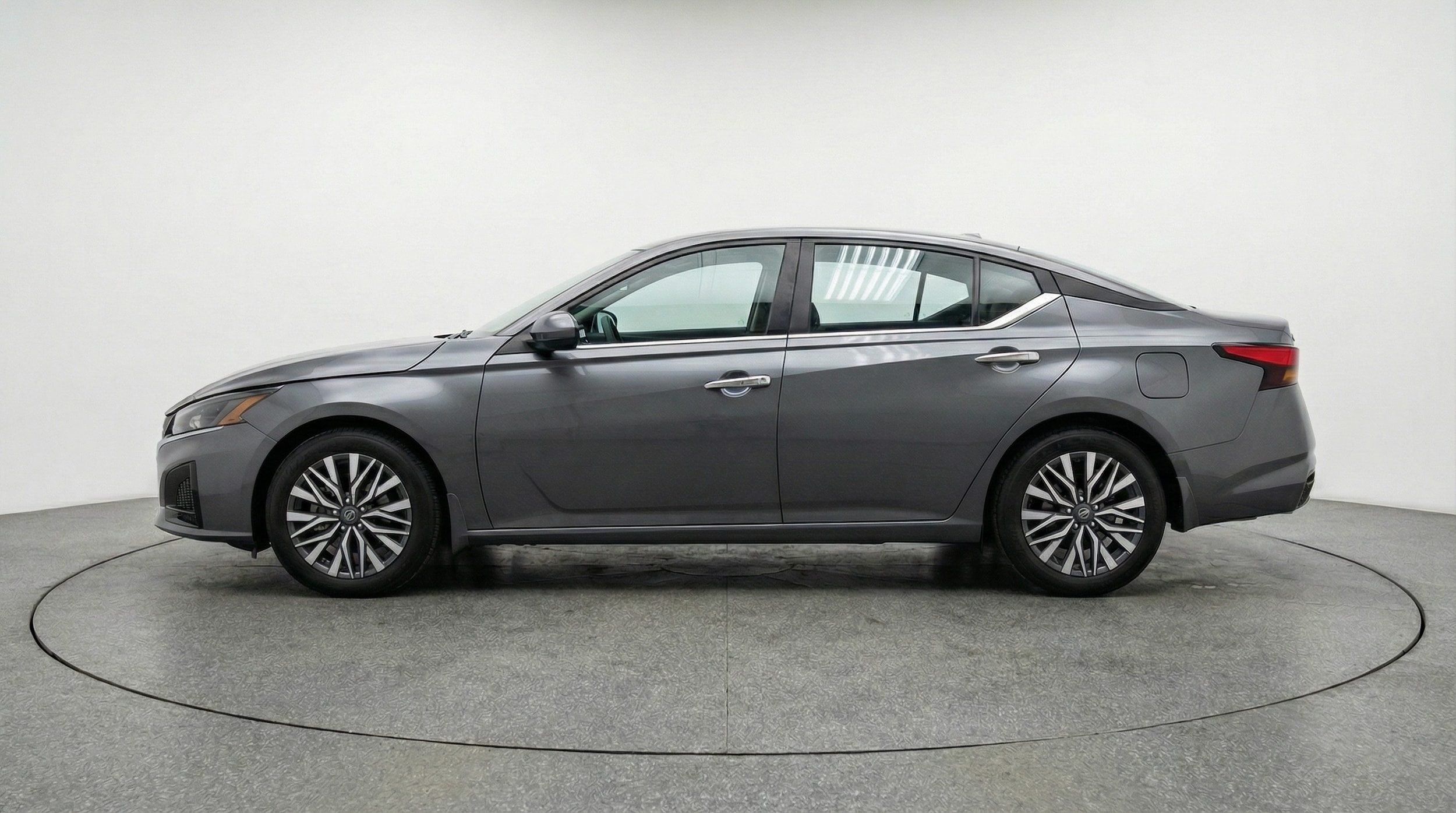 Thumbnail: 2025 Nissan Altima - 4