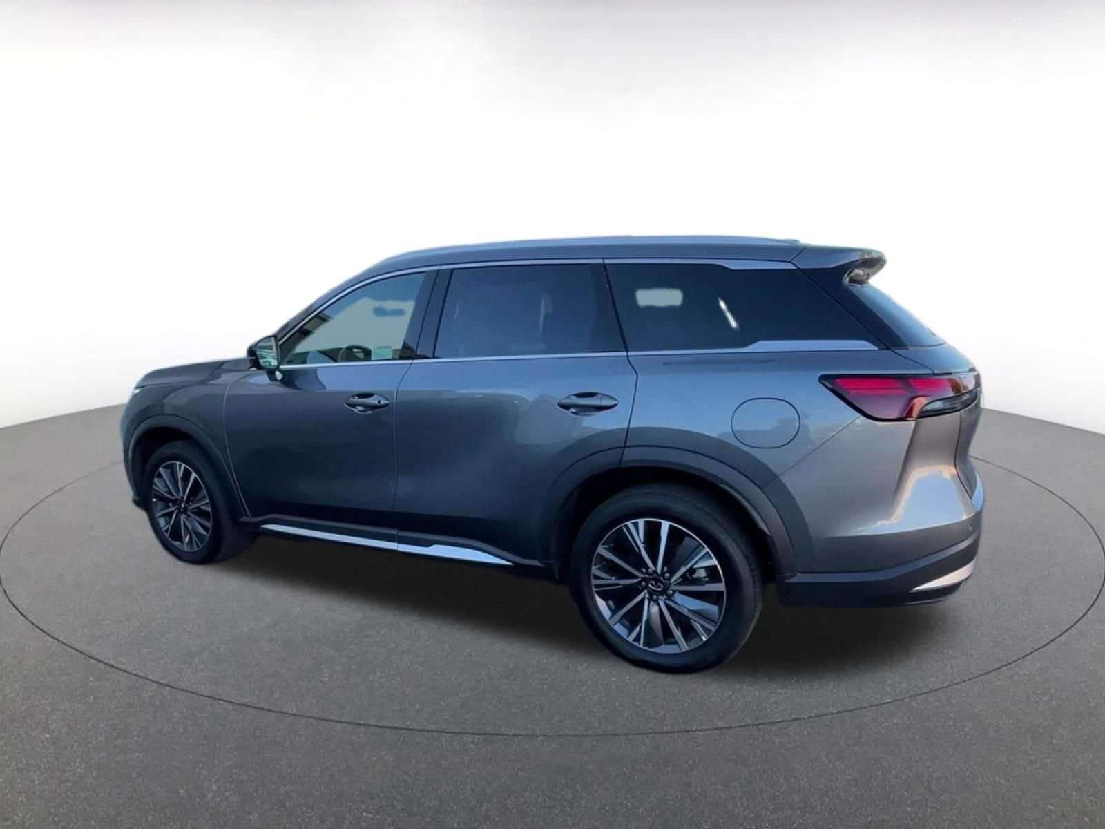 Thumbnail: 2026 INFINITI QX60 - 8