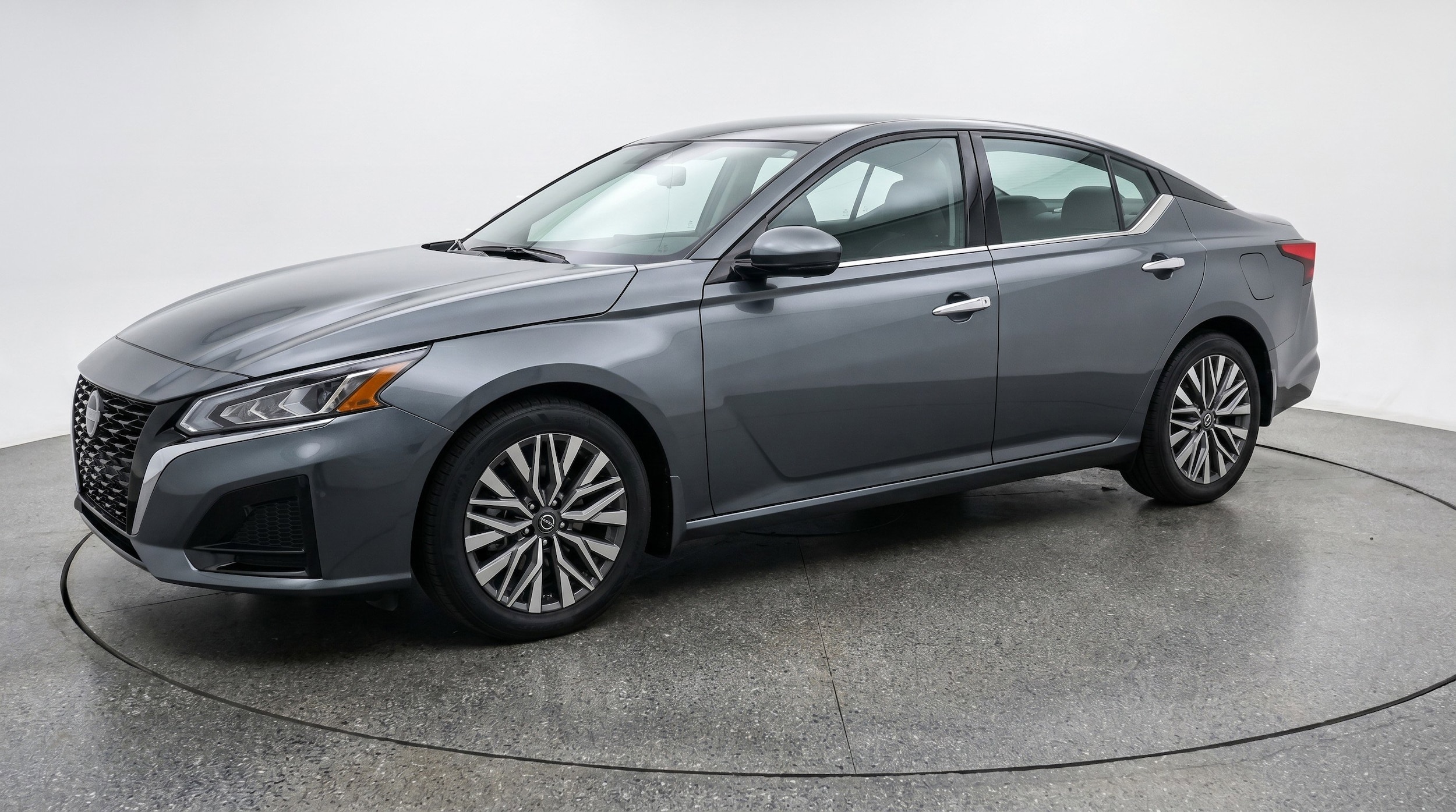 Thumbnail: 2025 Nissan Altima - 3