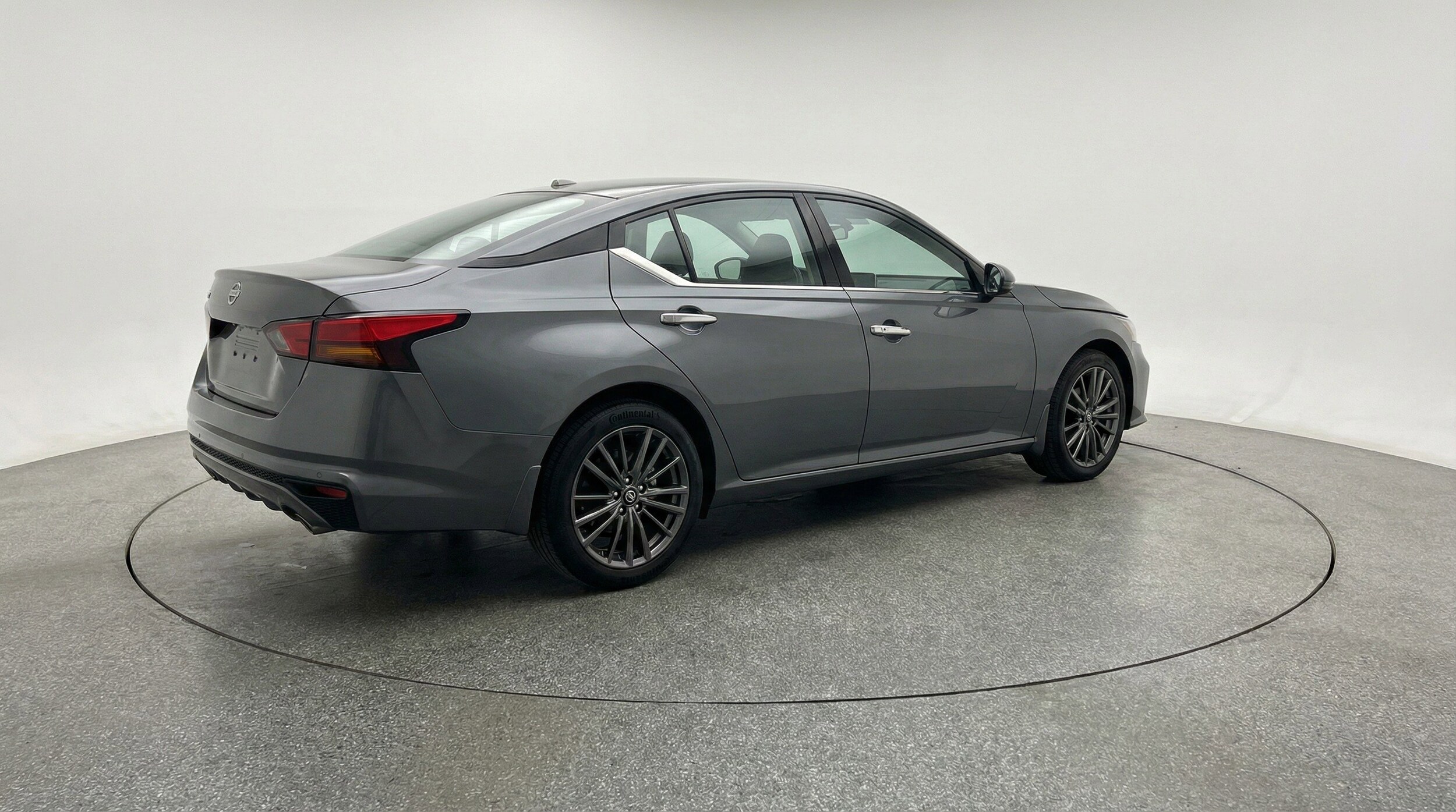 Thumbnail: 2025 Nissan Altima - 9