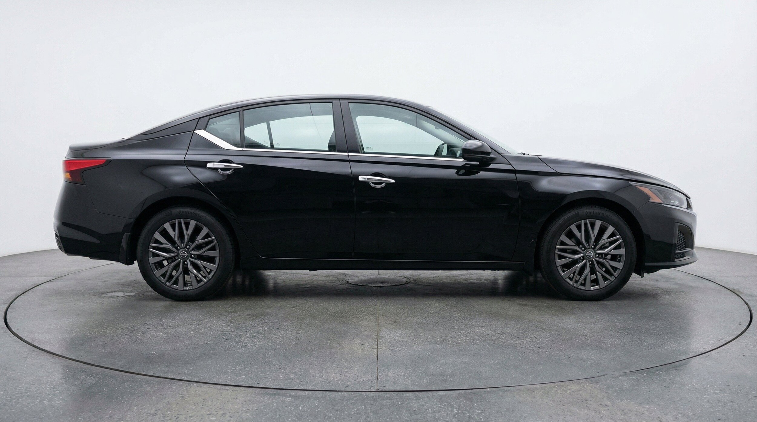 Thumbnail: 2025 Nissan Altima - 11