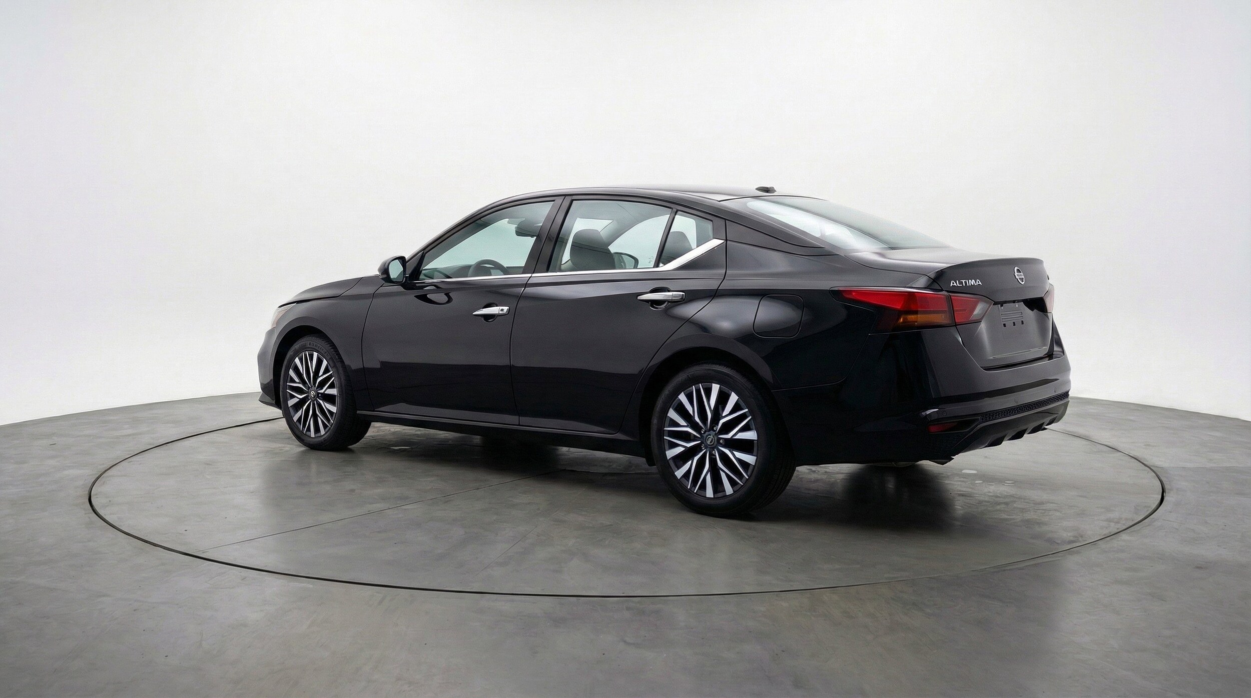 Thumbnail: 2025 Nissan Altima - 6