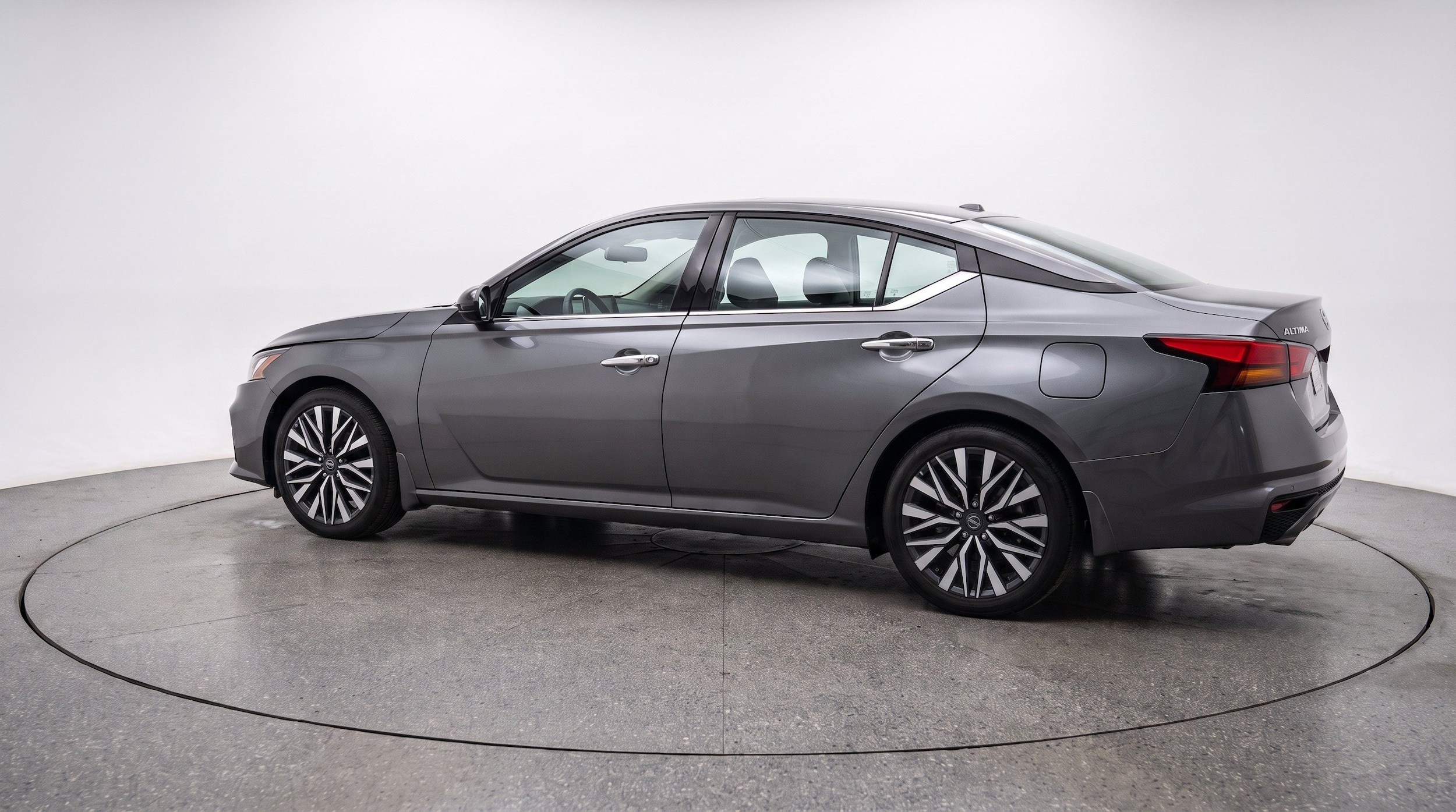 Thumbnail: 2025 Nissan Altima - 6