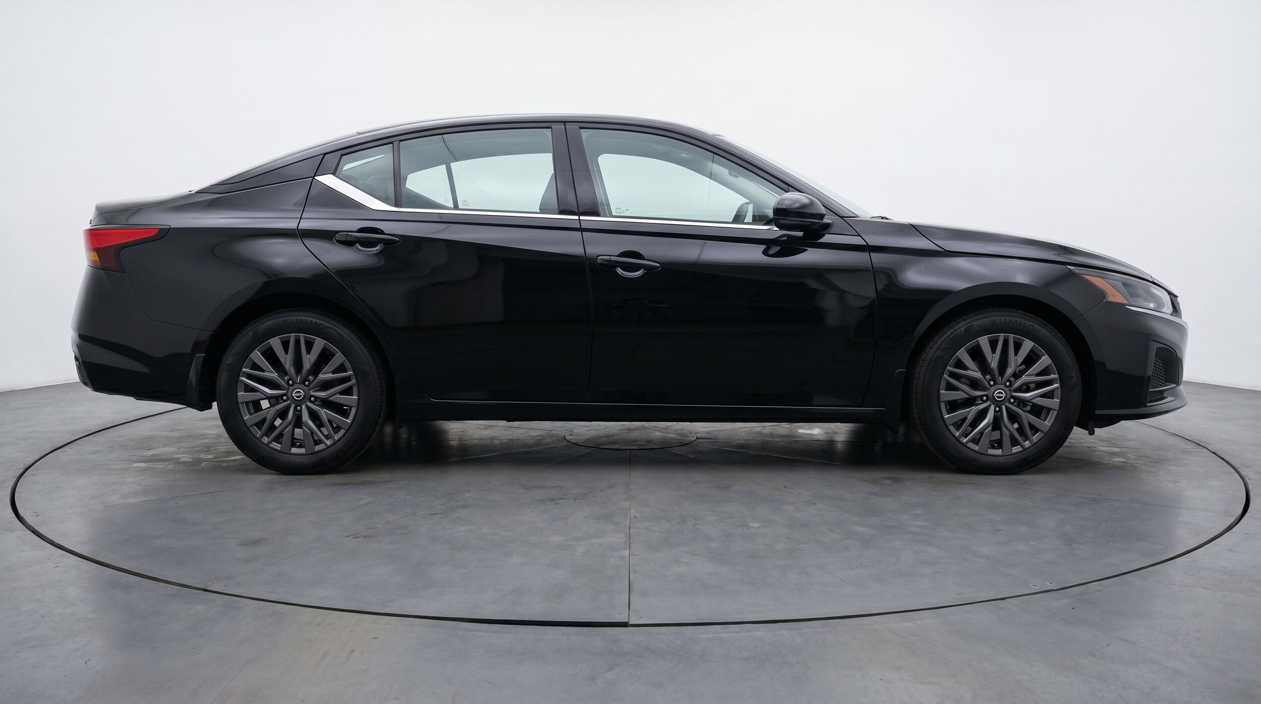 Thumbnail: 2025 Nissan Altima - 11