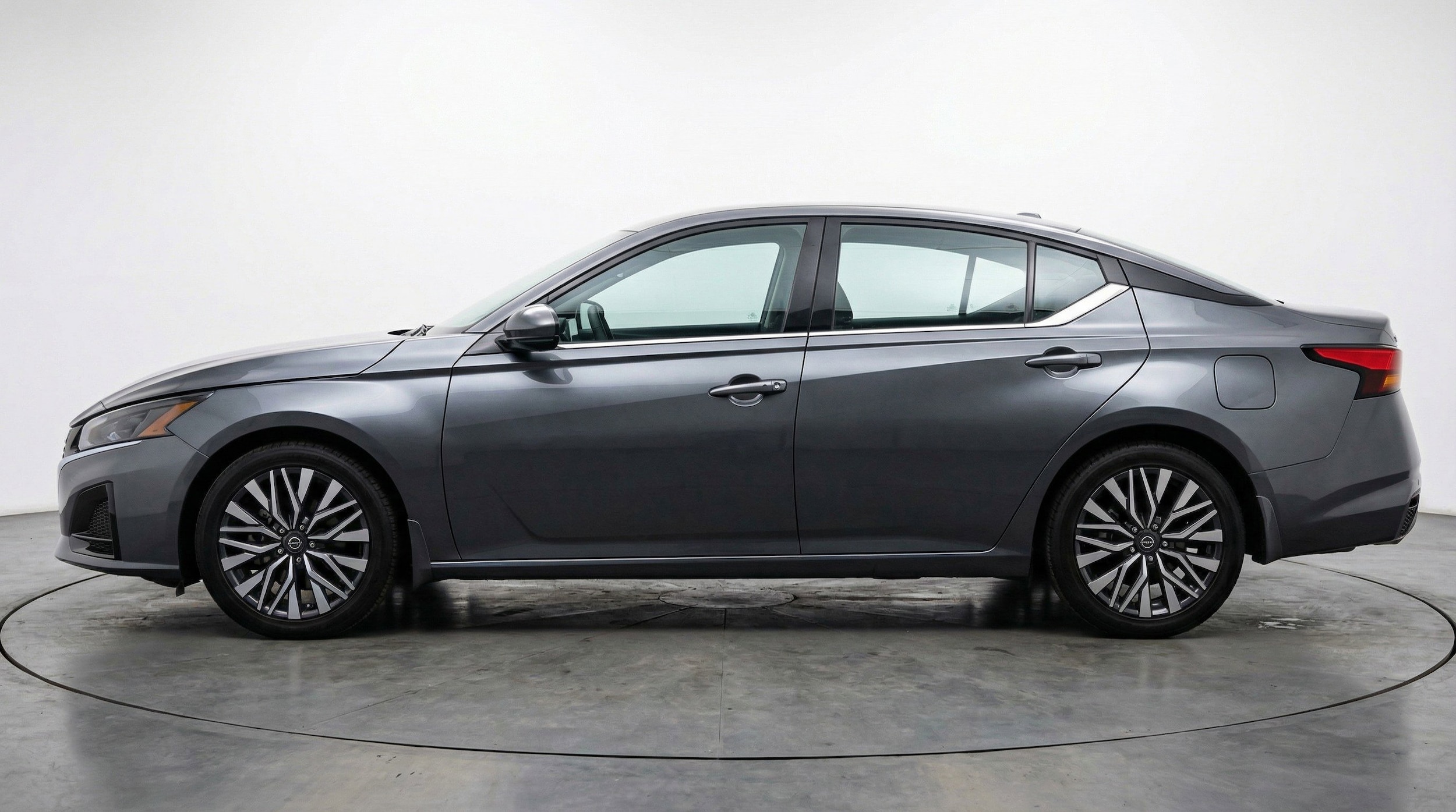 Thumbnail: 2025 Nissan Altima - 5