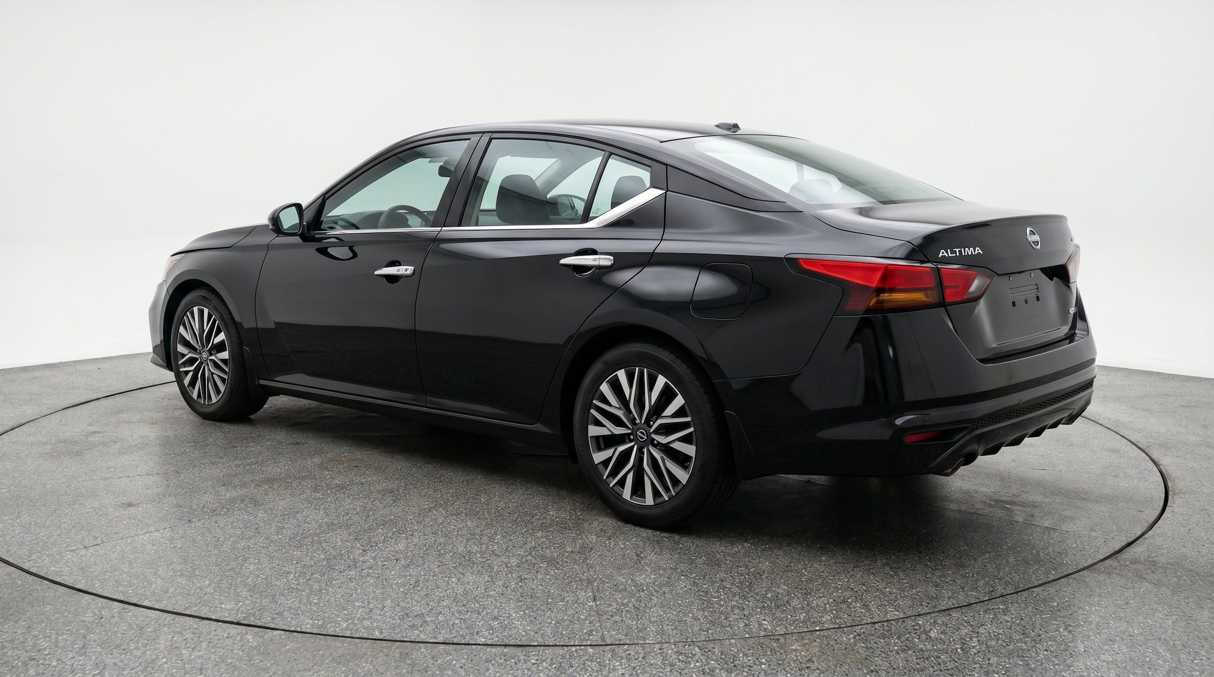 Thumbnail: 2025 Nissan Altima - 6