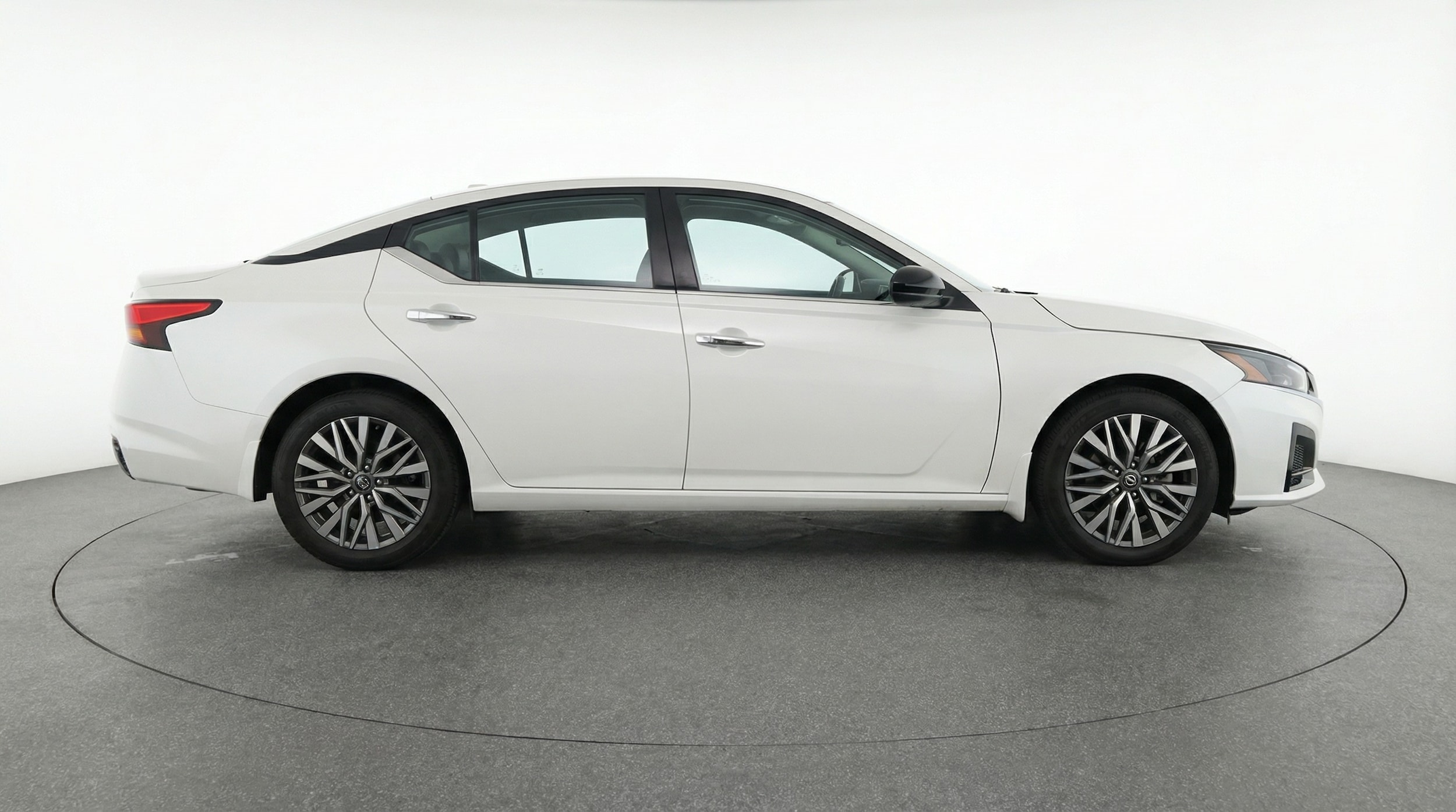 Thumbnail: 2025 Nissan Altima - 8