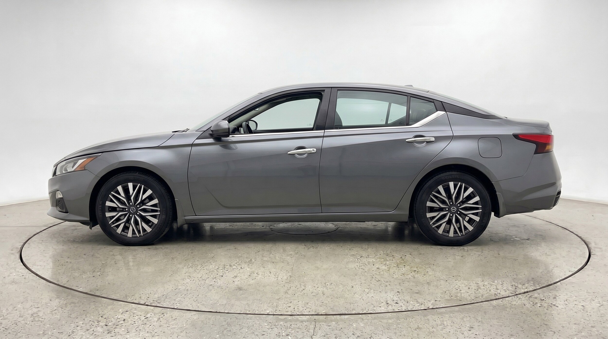 Thumbnail: 2025 Nissan Altima - 5