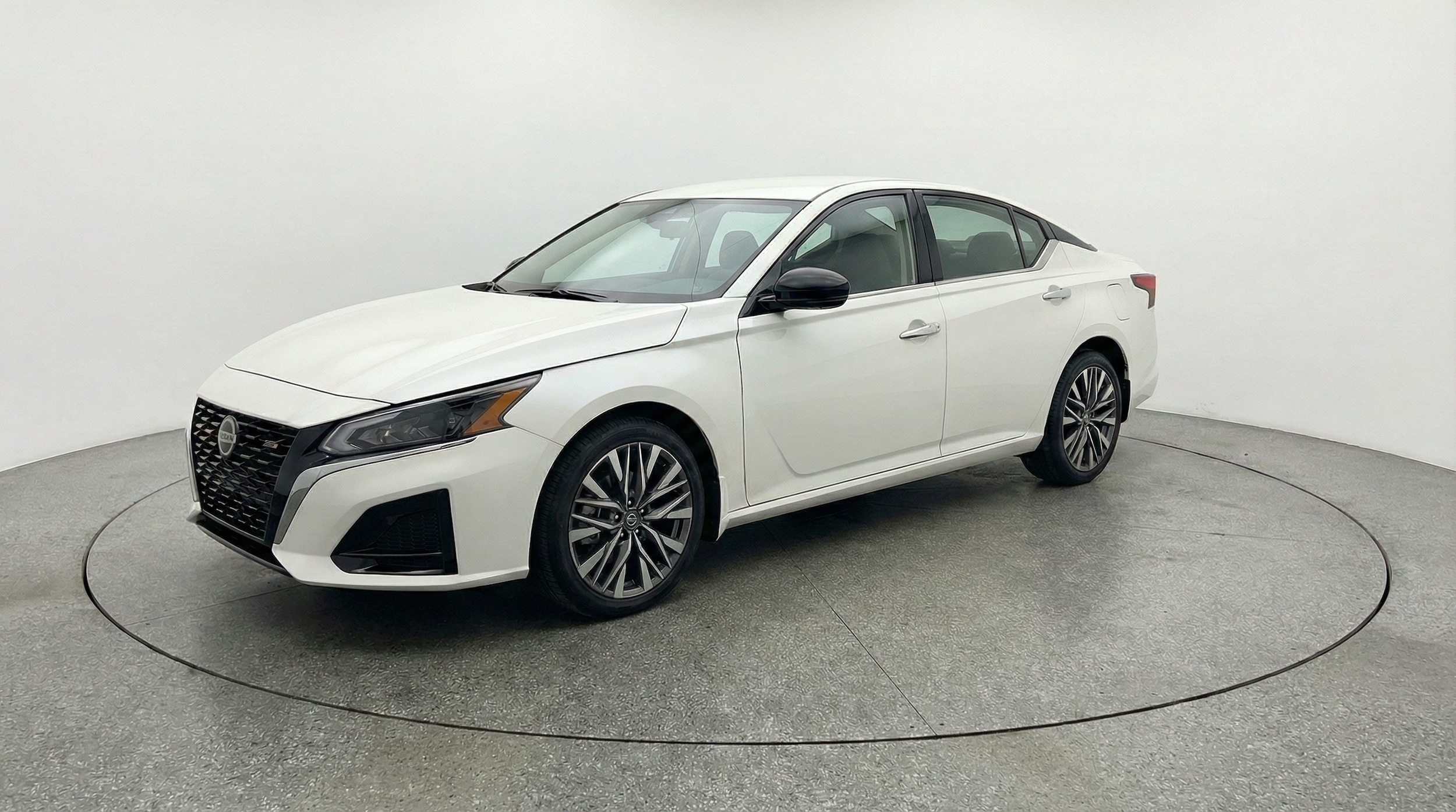 Thumbnail: 2025 Nissan Altima - 3