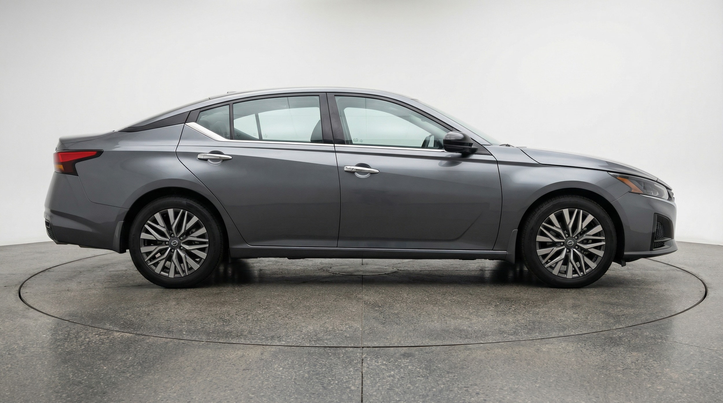 Thumbnail: 2025 Nissan Altima - 8