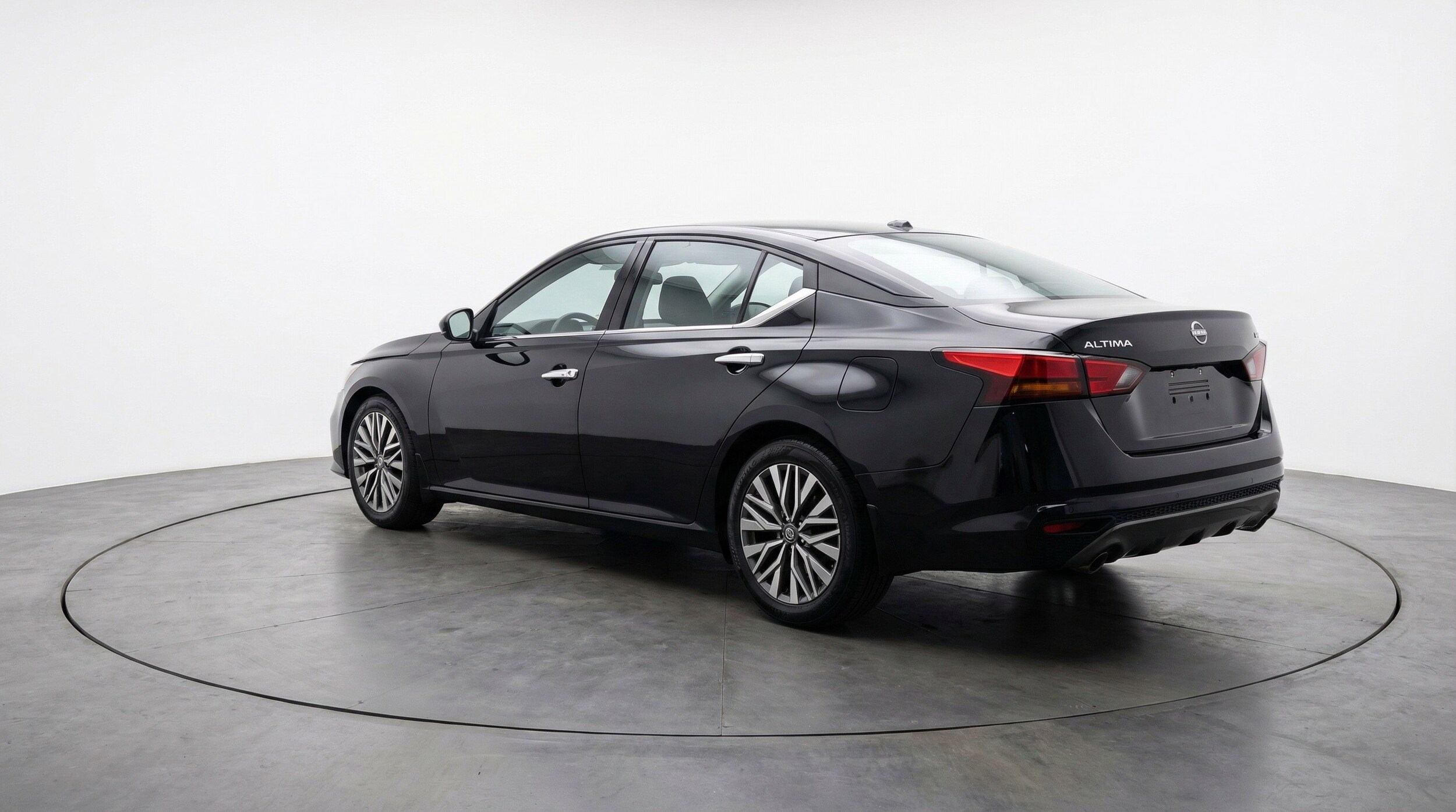 Thumbnail: 2025 Nissan Altima - 6