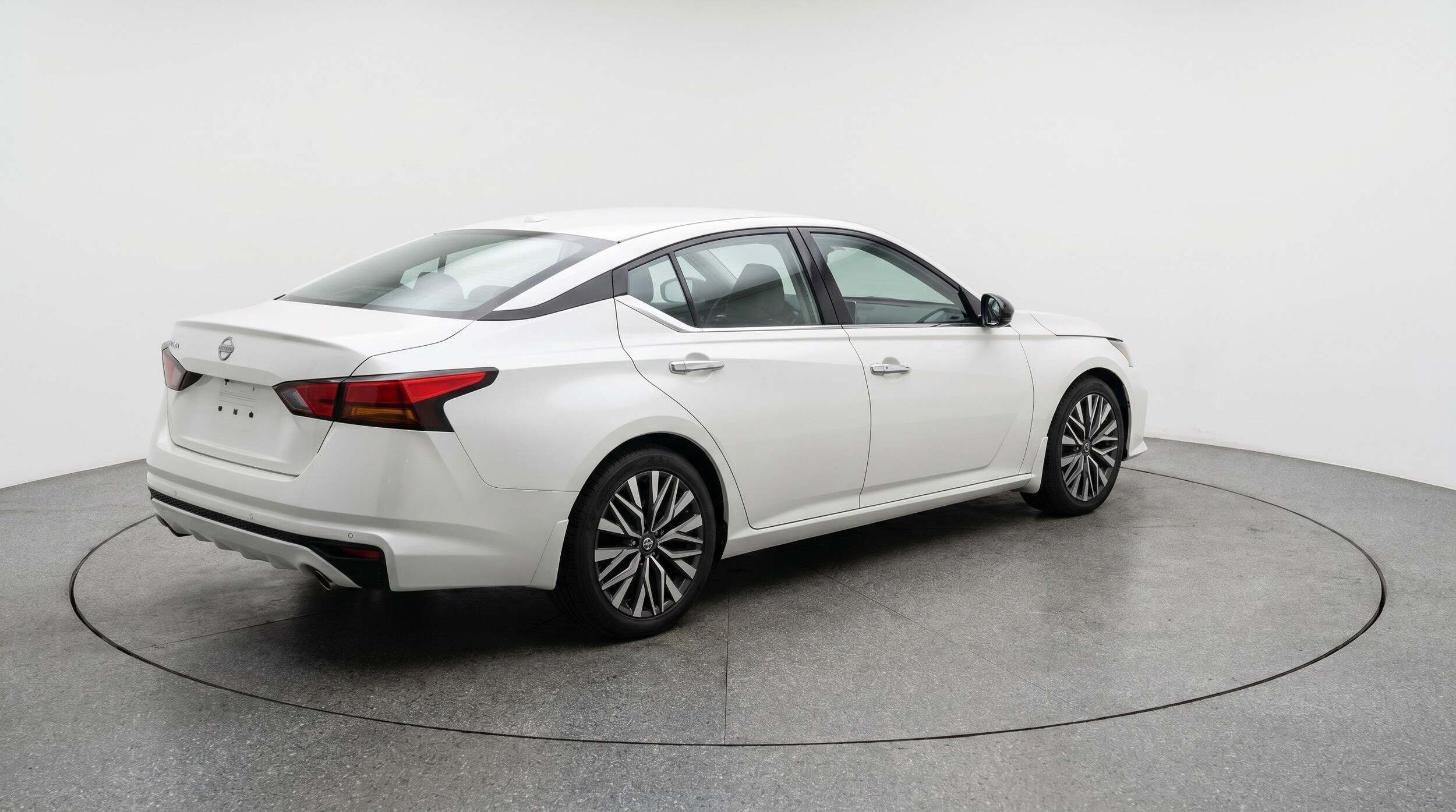 Thumbnail: 2025 Nissan Altima - 9