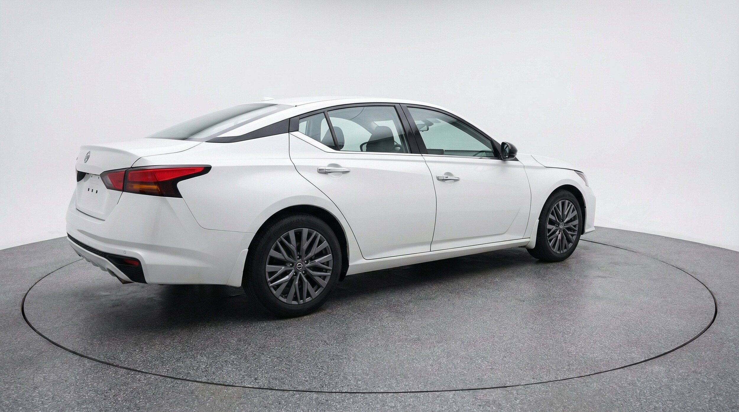 Thumbnail: 2025 Nissan Altima - 9