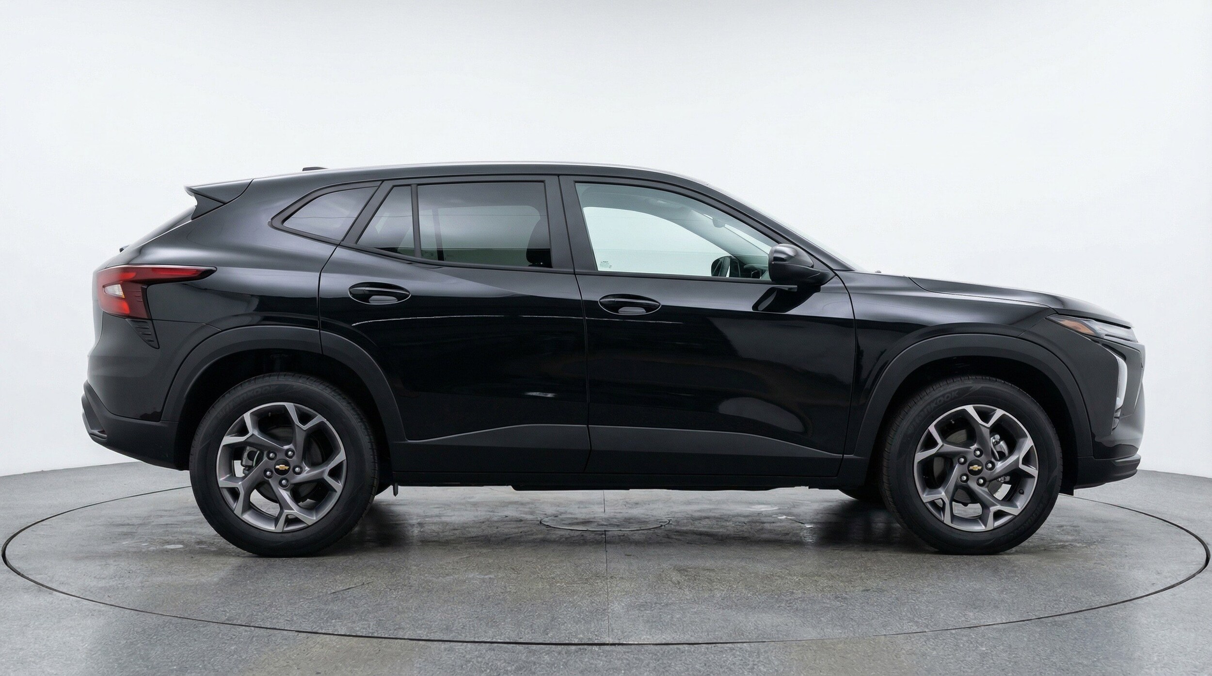 Thumbnail: 2025 Chevrolet Trax - 11