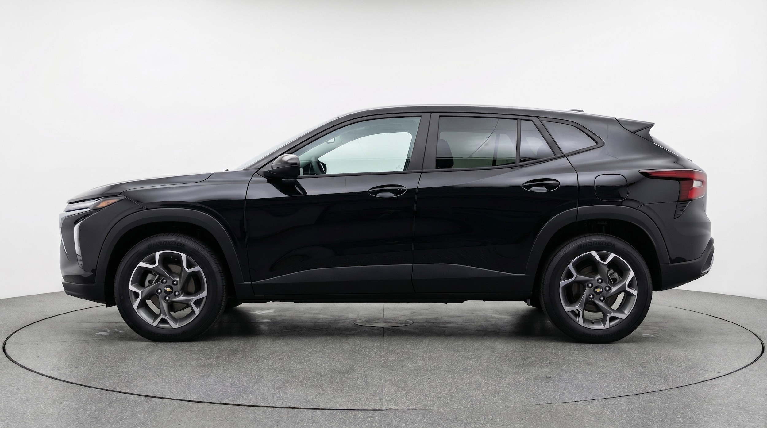 Thumbnail: 2025 Chevrolet Trax - 5