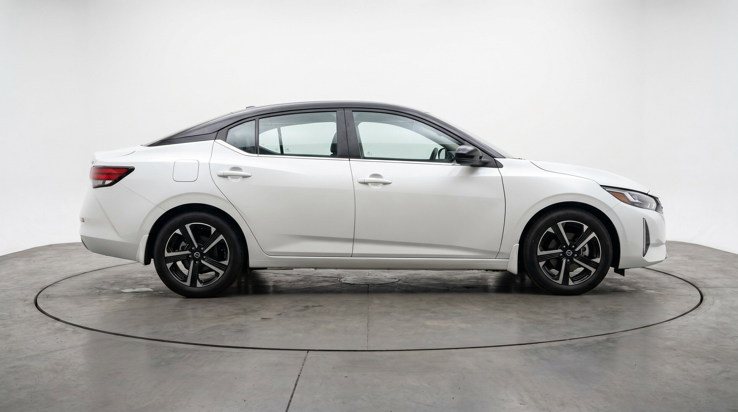 Thumbnail: 2025 Nissan Sentra - 11