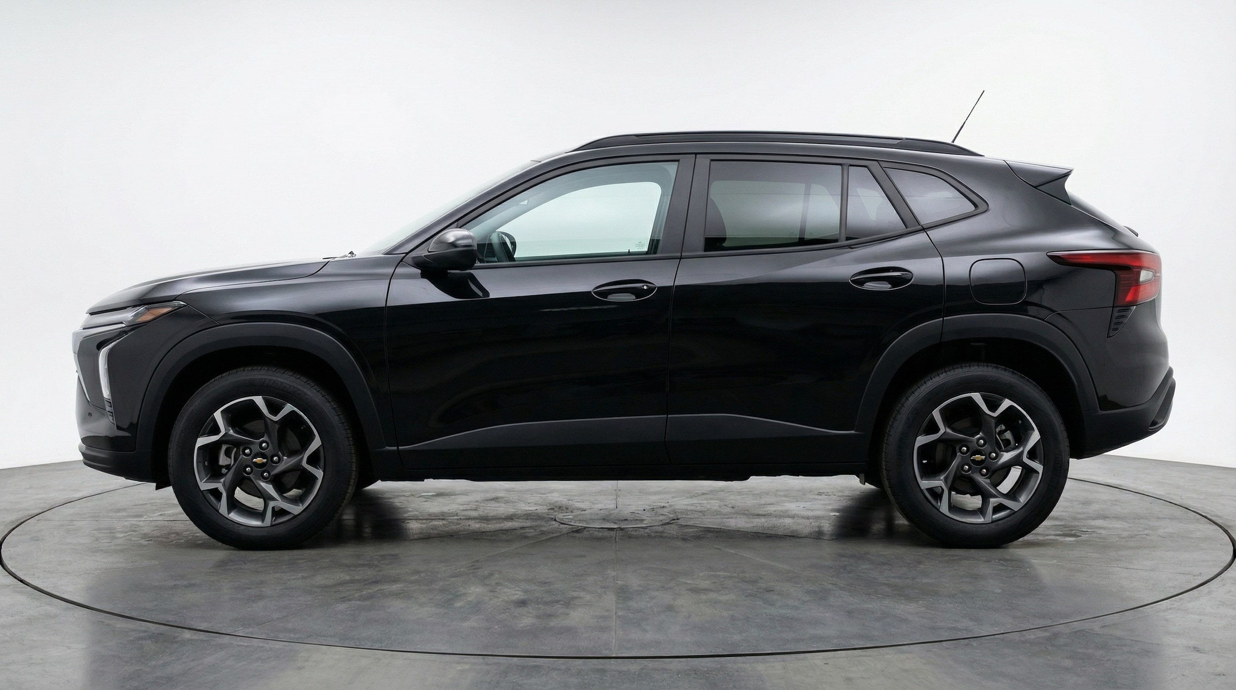 Thumbnail: 2025 Chevrolet Trax - 4