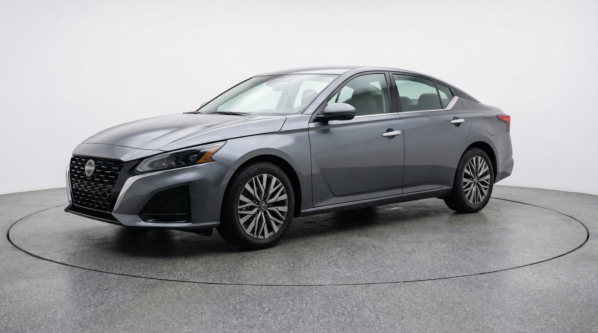 Thumbnail: 2025 Nissan Altima - 3